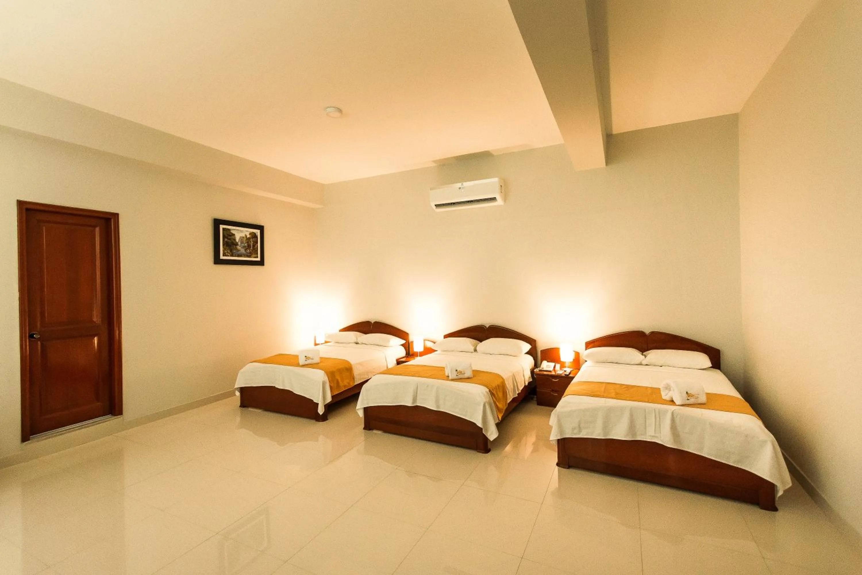 Bed in Cumbaza Hotel & Convenciones