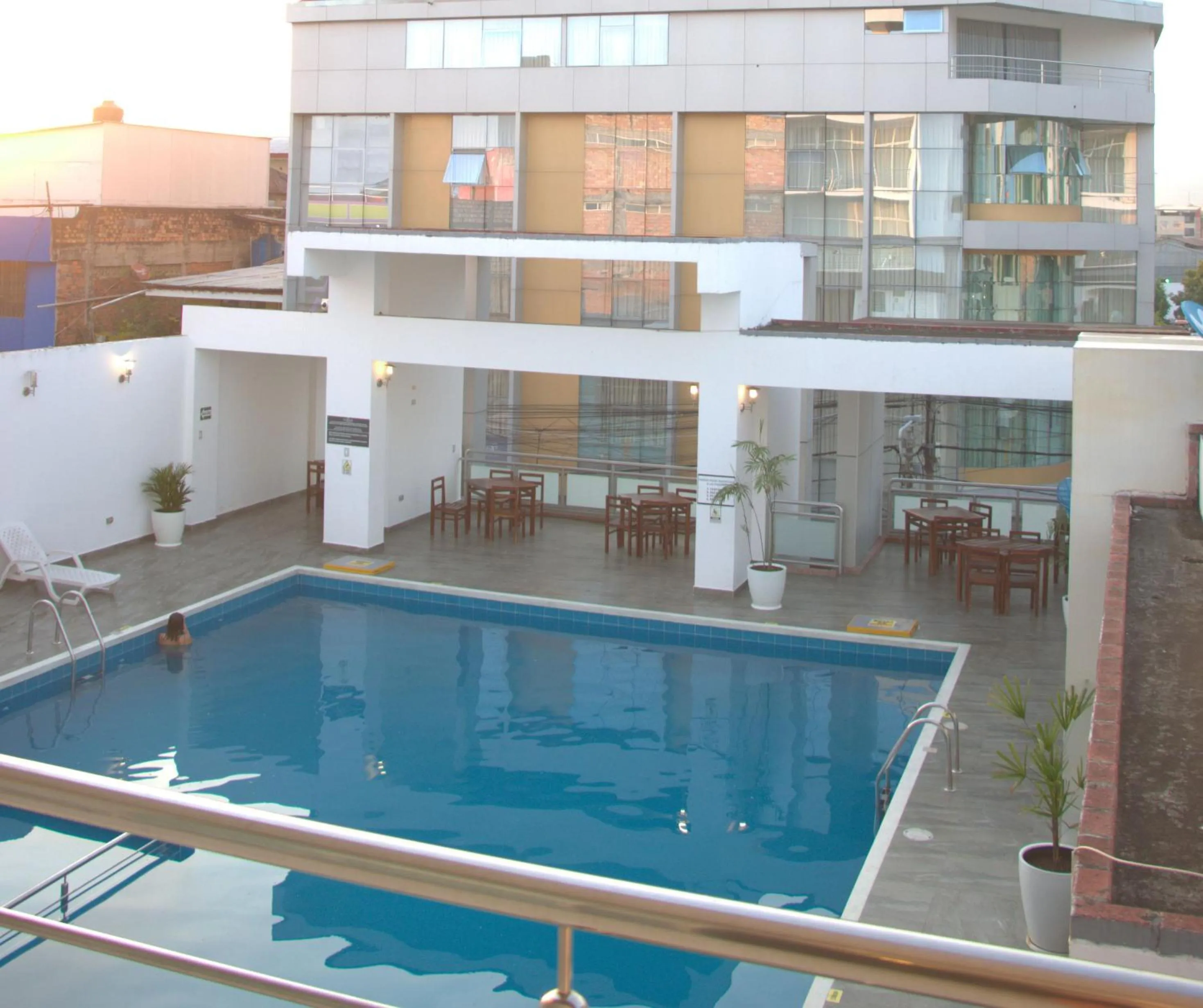 Cumbaza Hotel & Convenciones