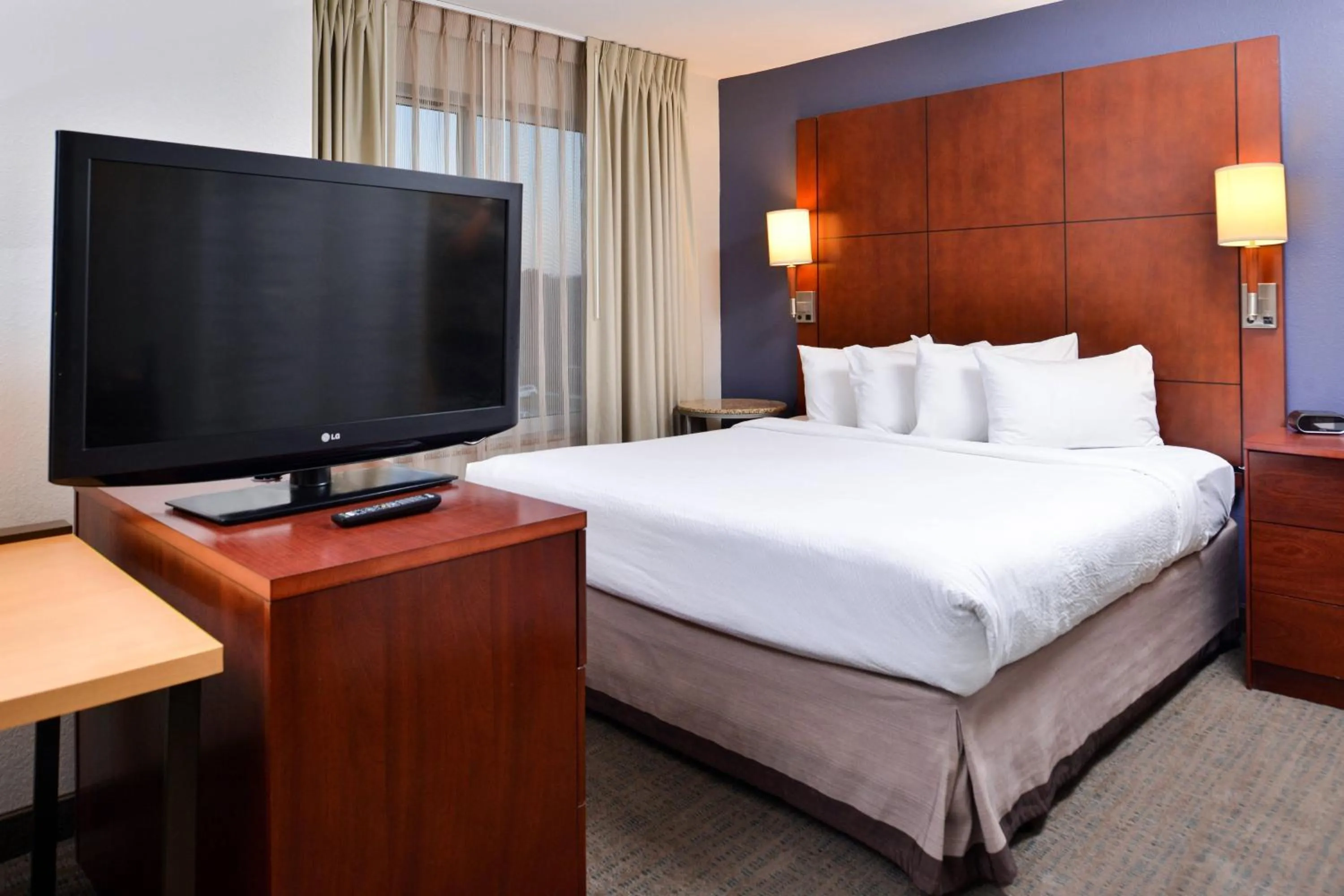 Photo of the whole room, Bed in Residence Inn by Marriott Coralville
