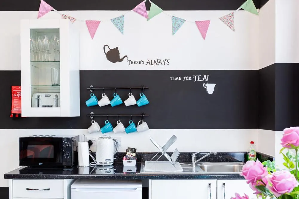 Dining area in Honeypot House