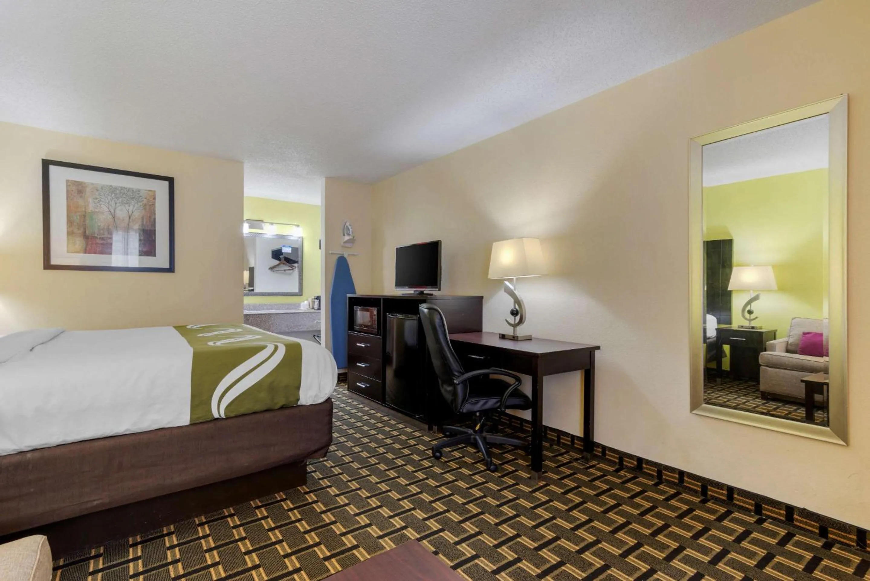 Bedroom, Bed in Quality Inn Acworth North