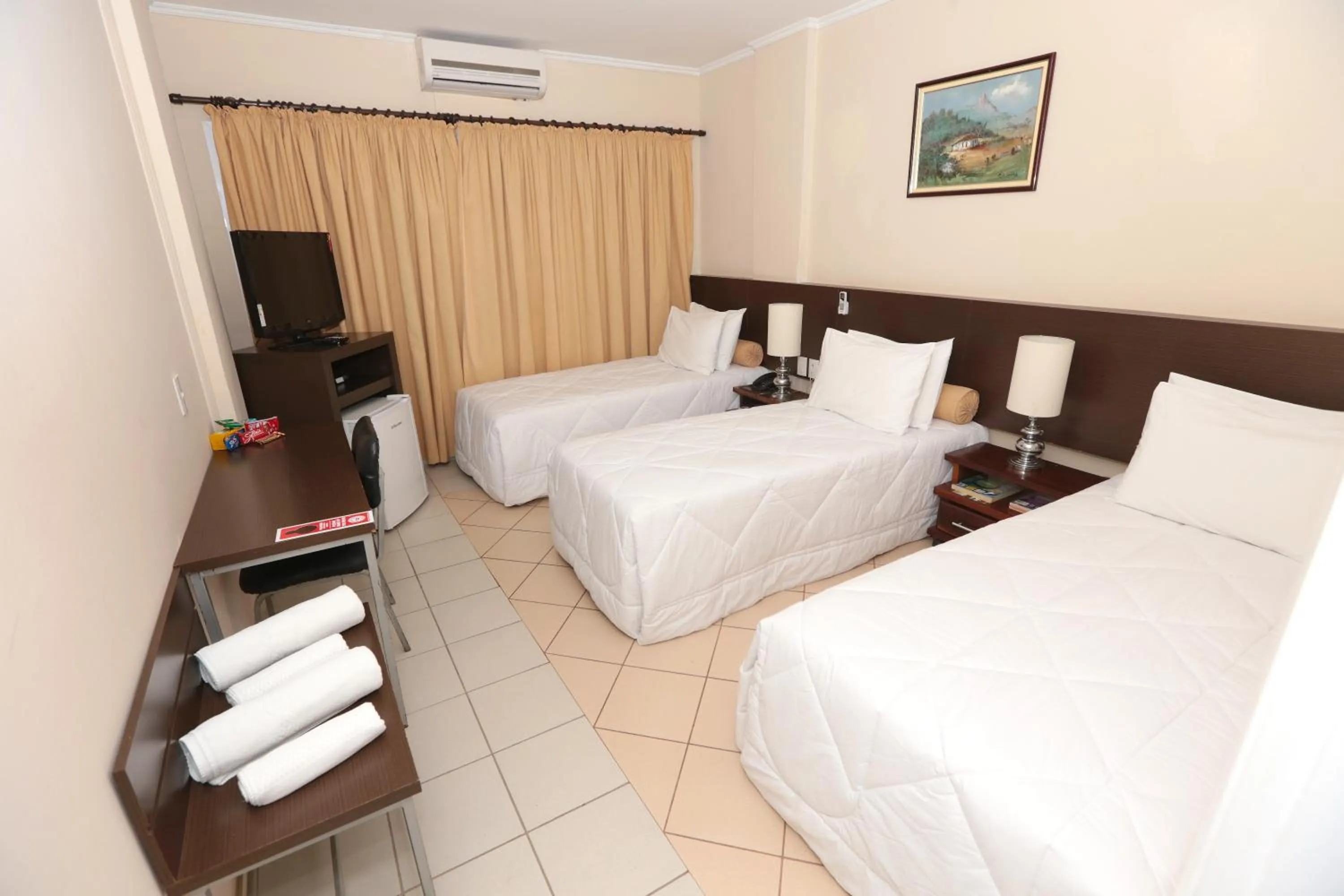 Photo of the whole room, Bed in Imperador Palace Hotel Franca