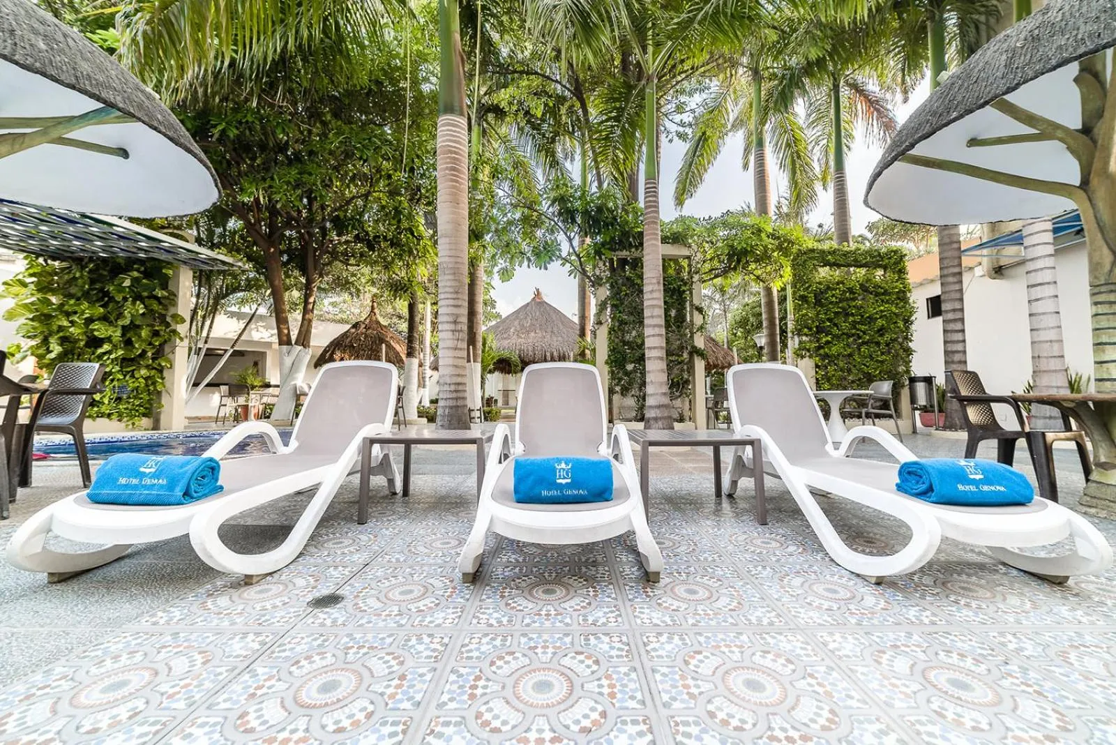 Swimming pool in Hotel Genova Centro