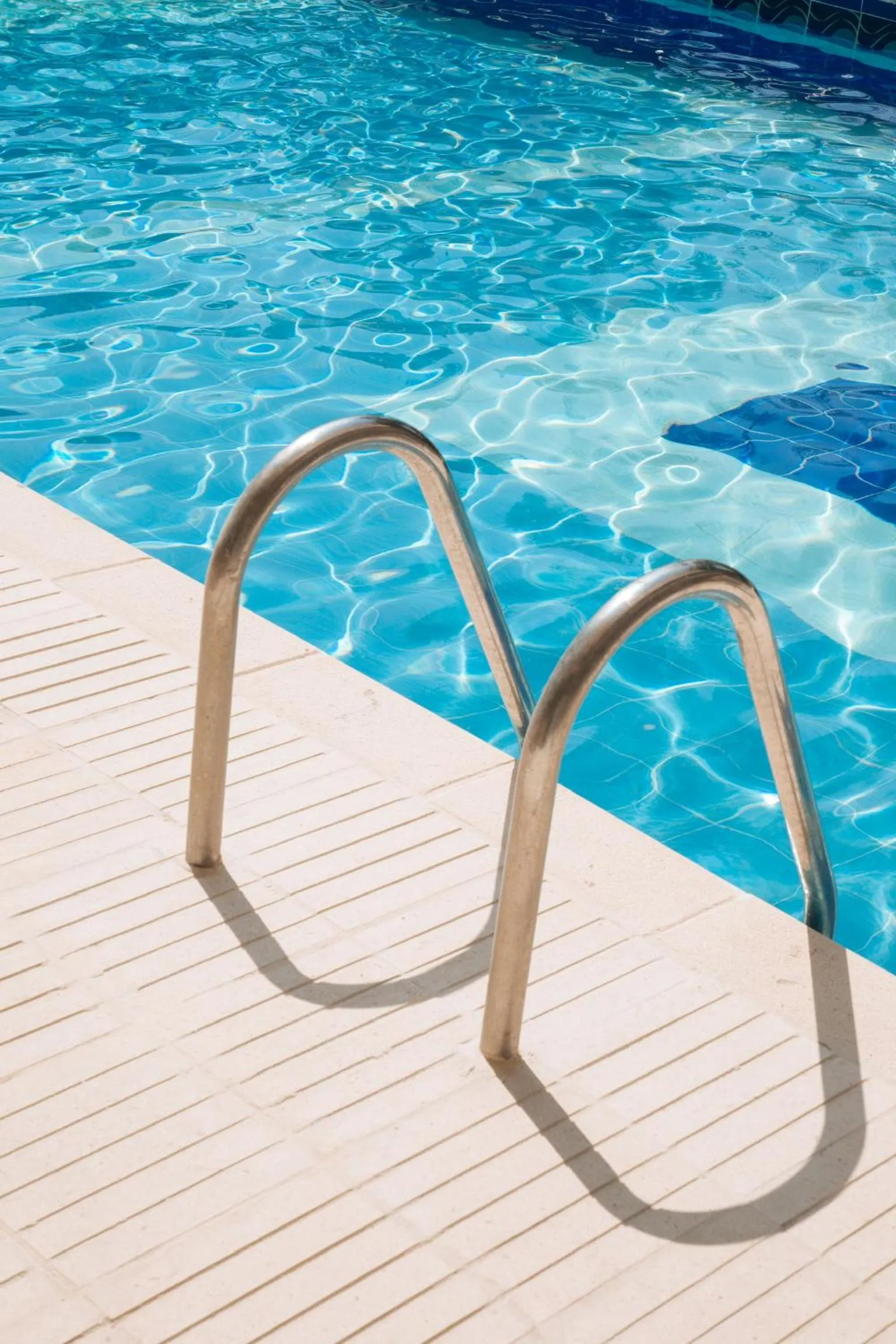 Swimming pool in Hotel Genova Centro