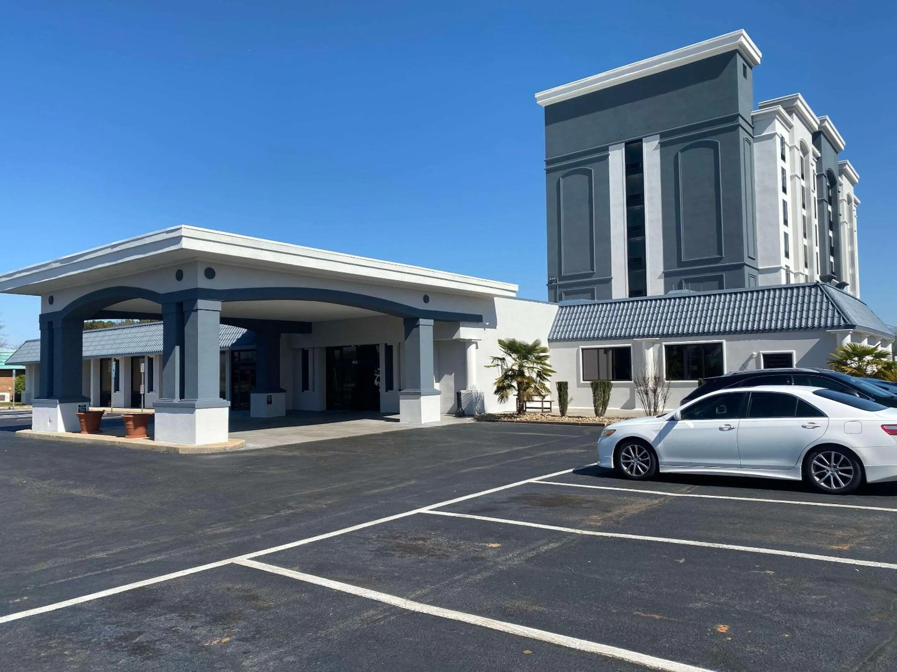 Property building in MainStay Suites Conover-Hickory