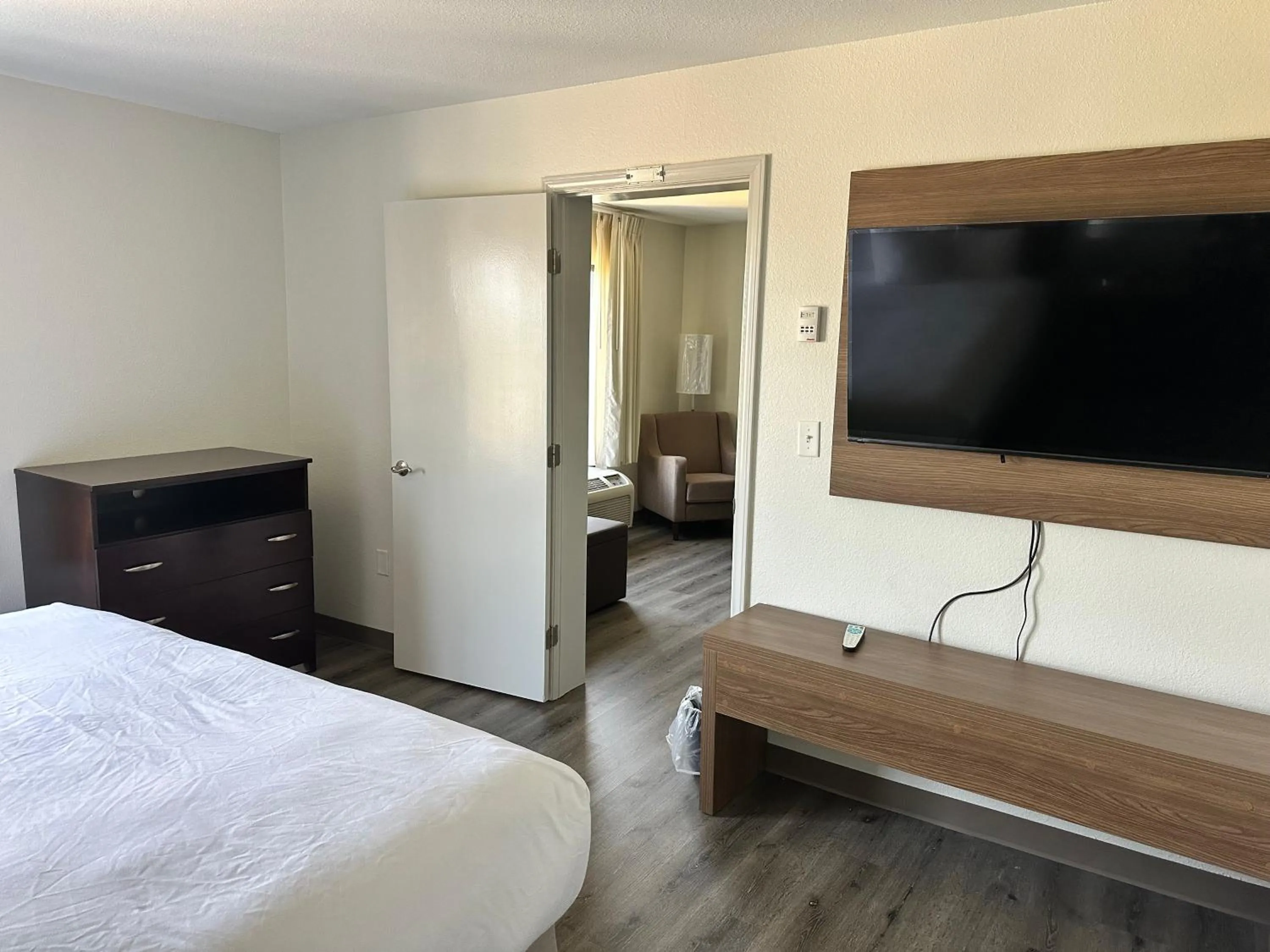 Bed in MainStay Suites Conover-Hickory