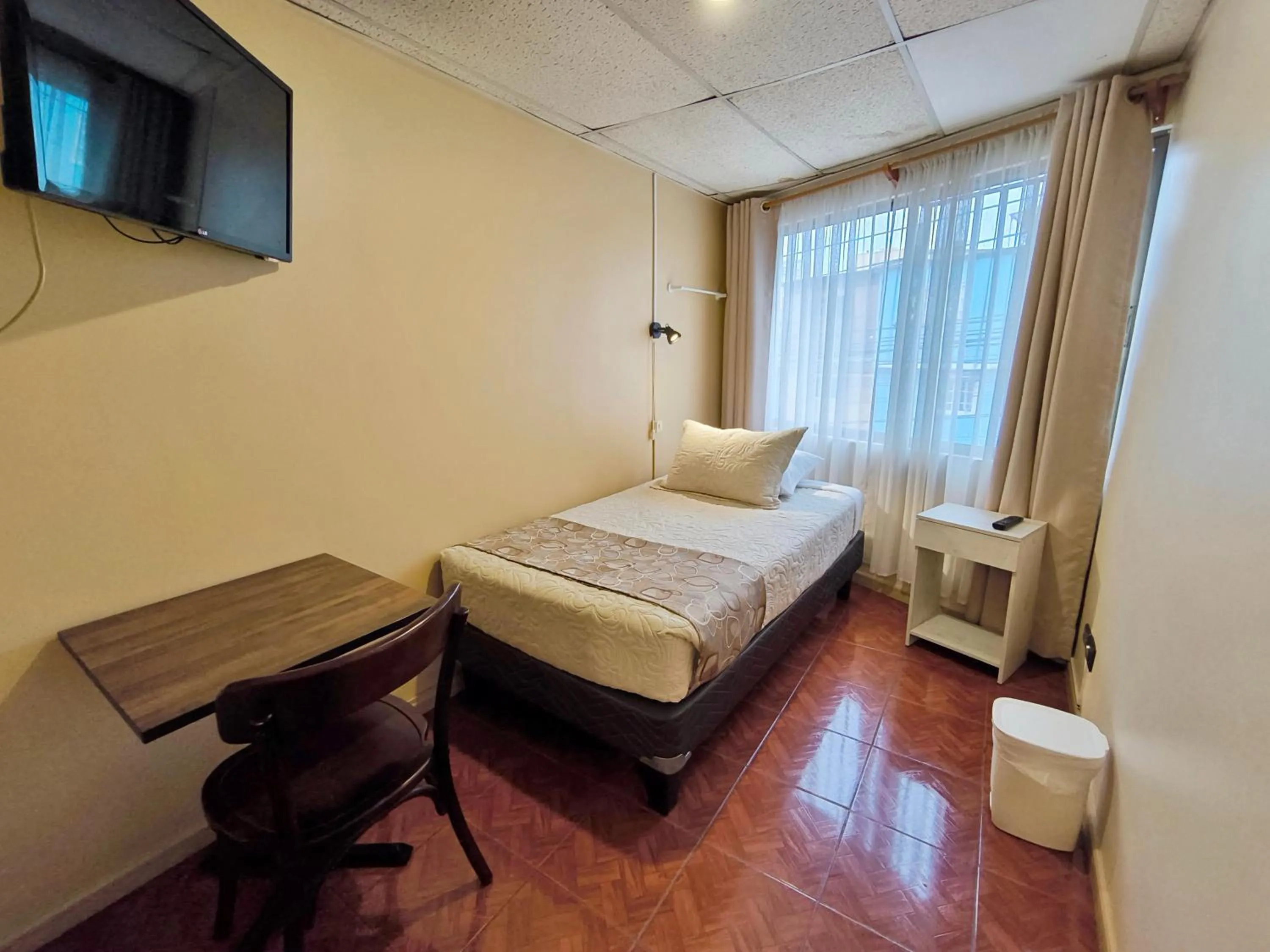 Bedroom, Bed in Hotel Intillanka