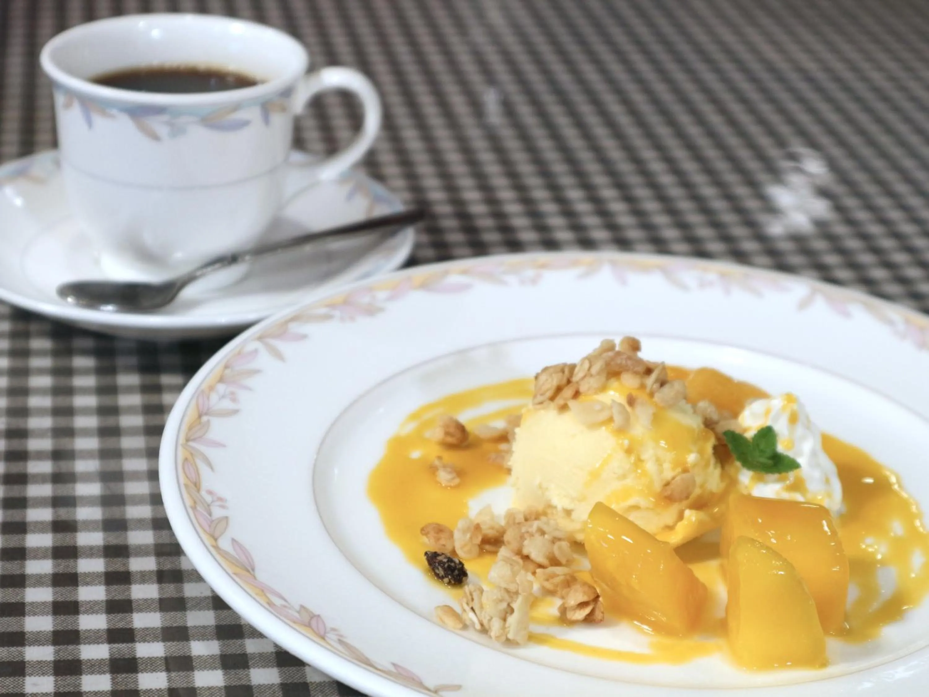 Dinner in Pension Eden