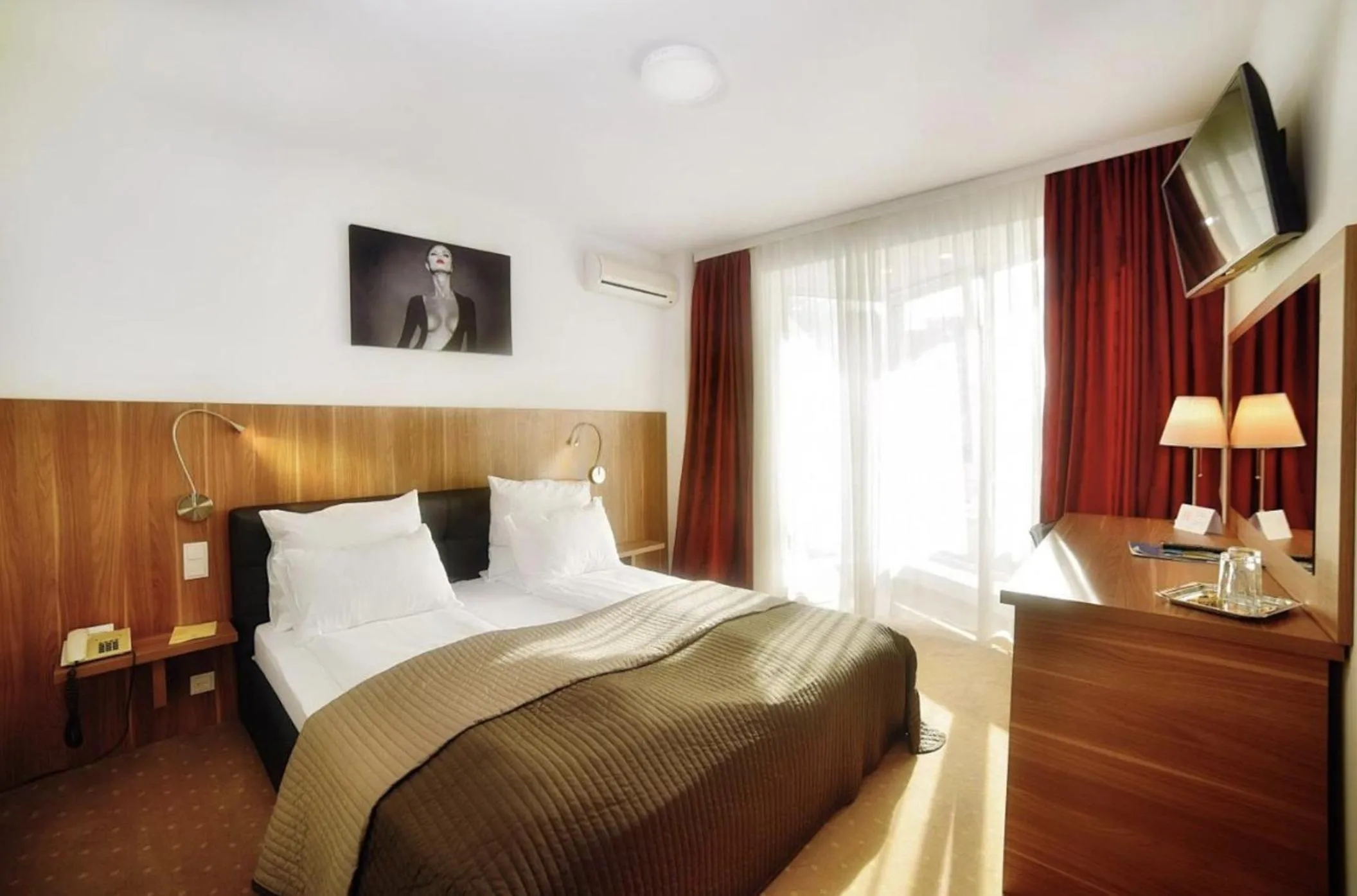 Bed in Hotel President