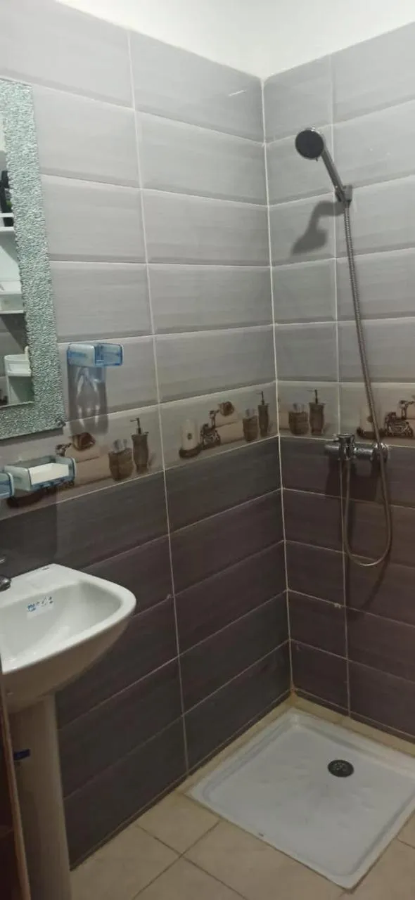 Shower in Mohammed V Airport HOME