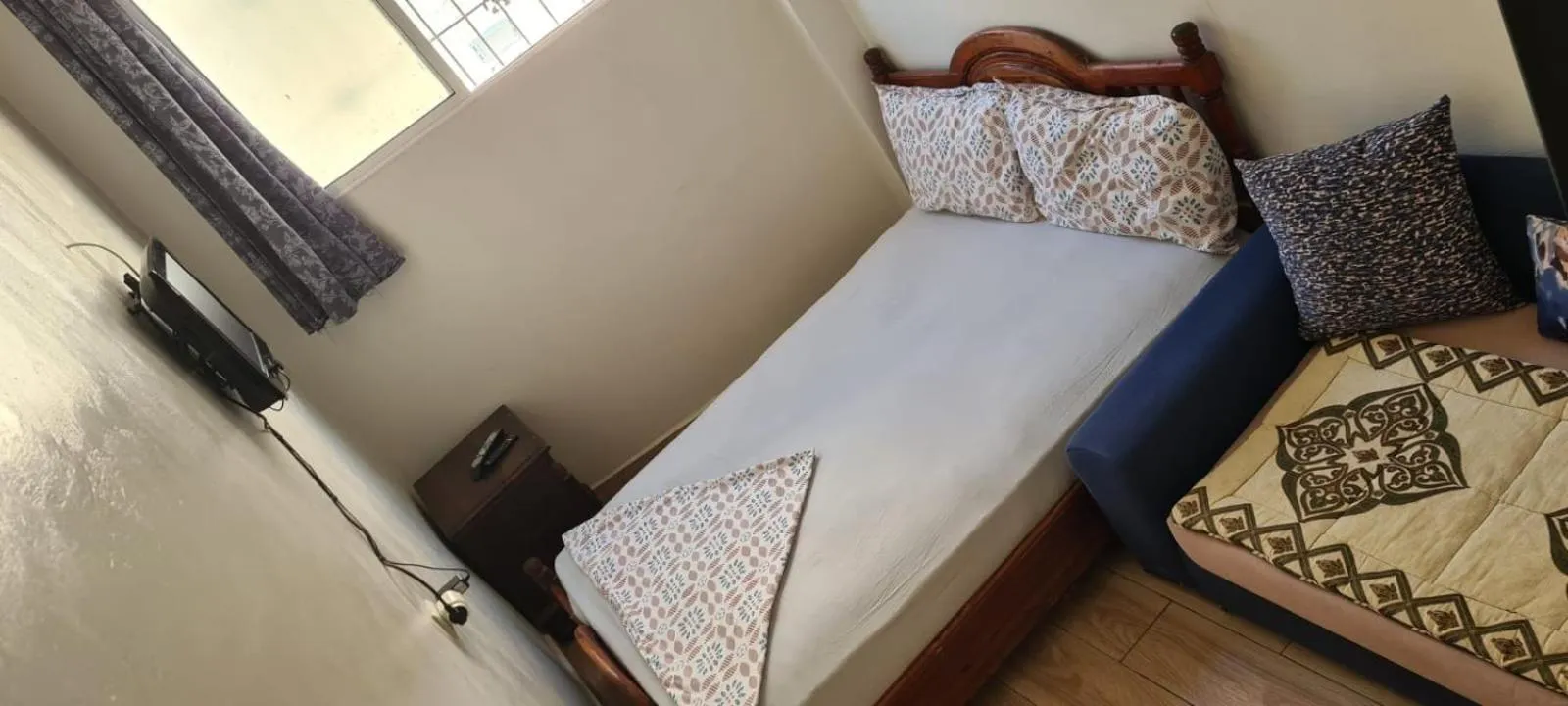 Bed in Mohammed V Airport HOME