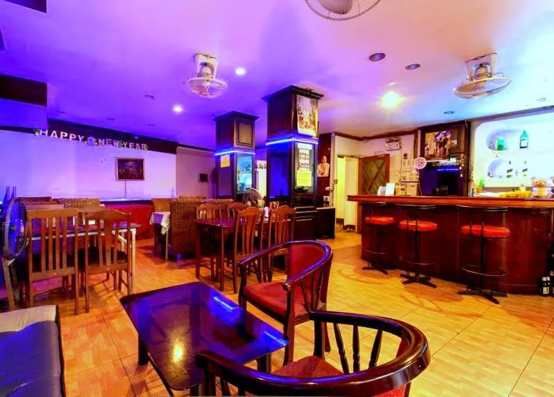 Restaurant/places to eat in The Encore Hotel