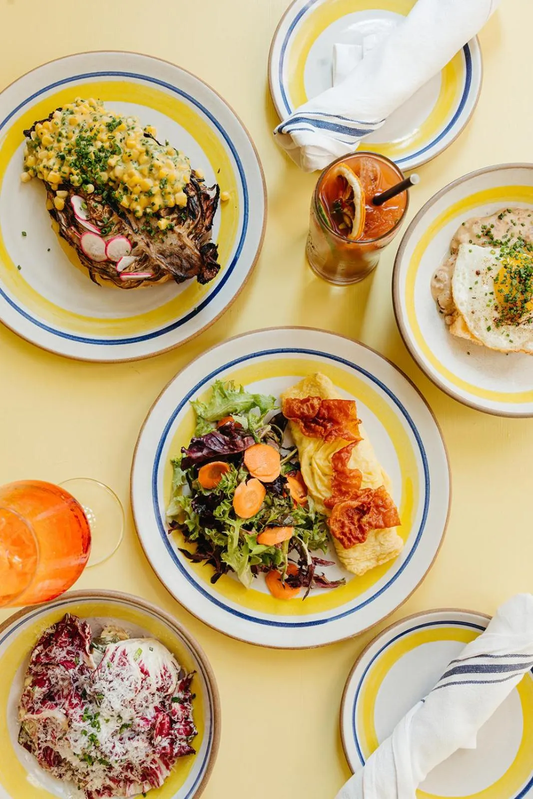 Restaurant/places to eat in Hotel Peter and Paul, an Ash Hotel