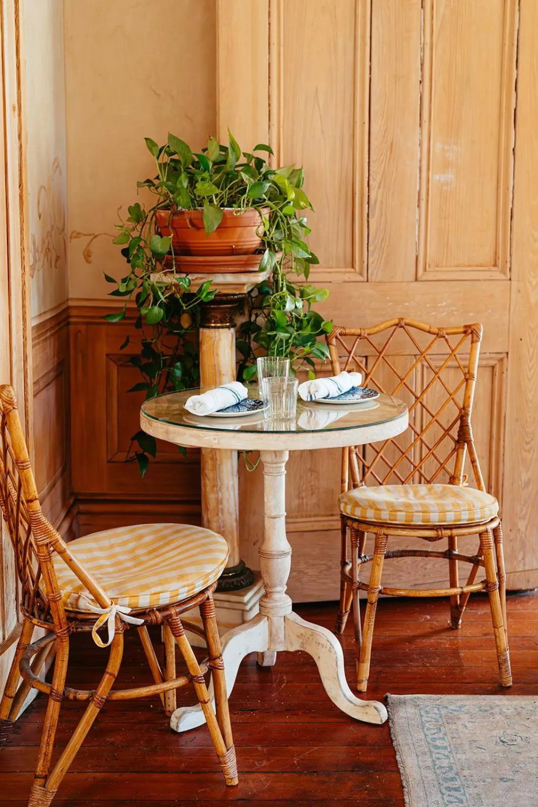 Restaurant/places to eat in Hotel Peter and Paul, an Ash Hotel