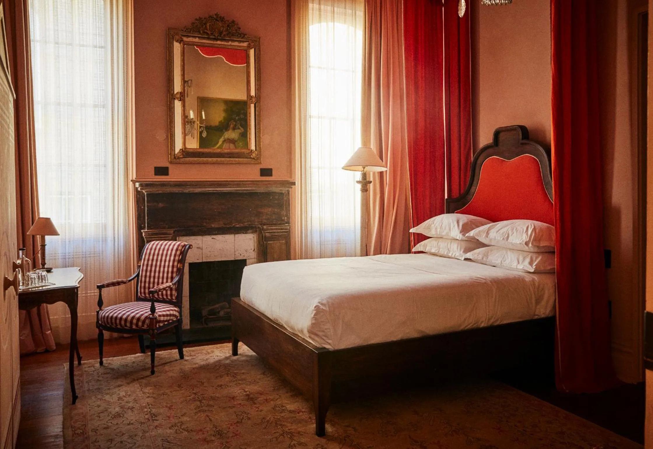 Bedroom, Bed in Hotel Peter and Paul, an Ash Hotel