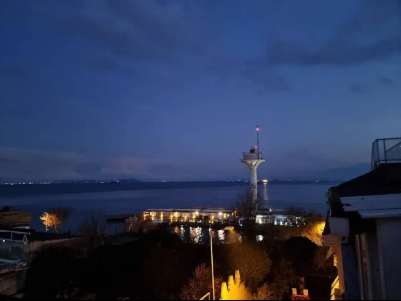 Night in Yasin Apart hotel