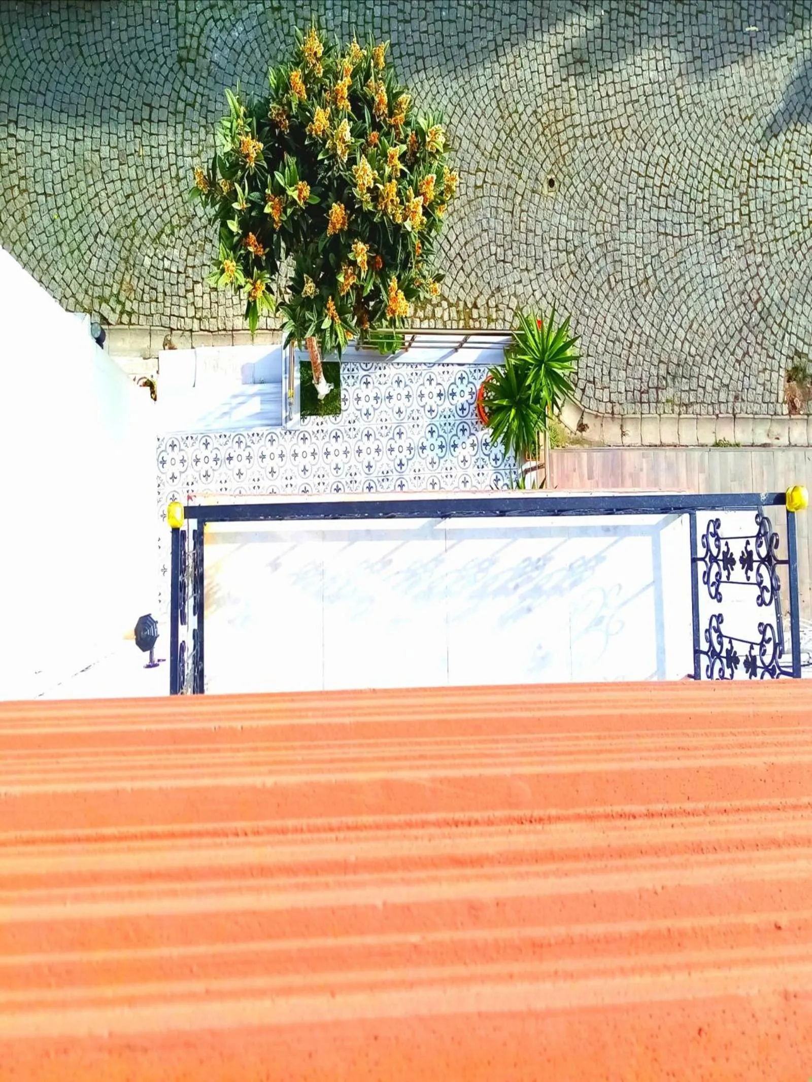 Property building in Yasin Apart hotel