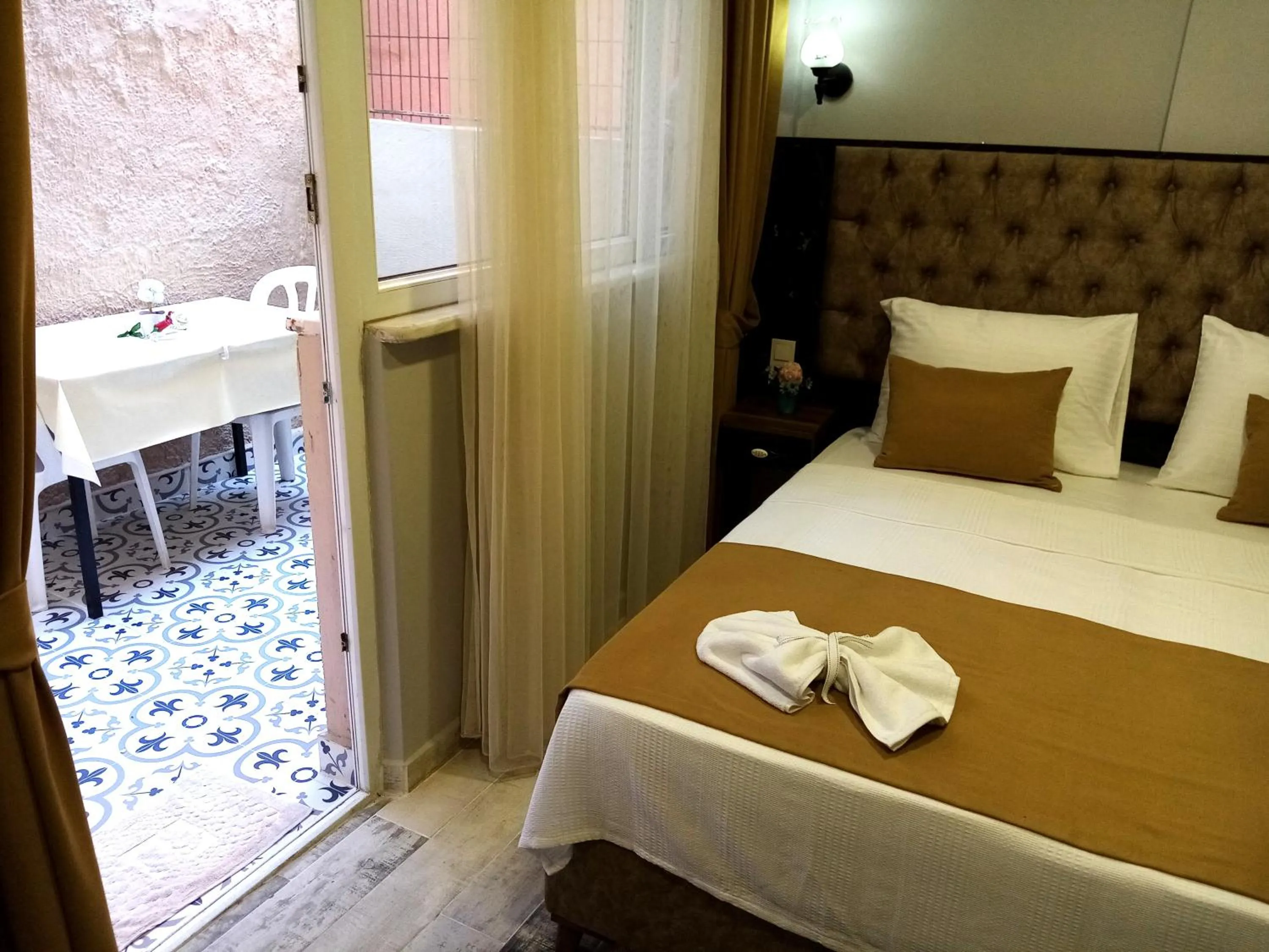 Massage in Yasin Apart hotel