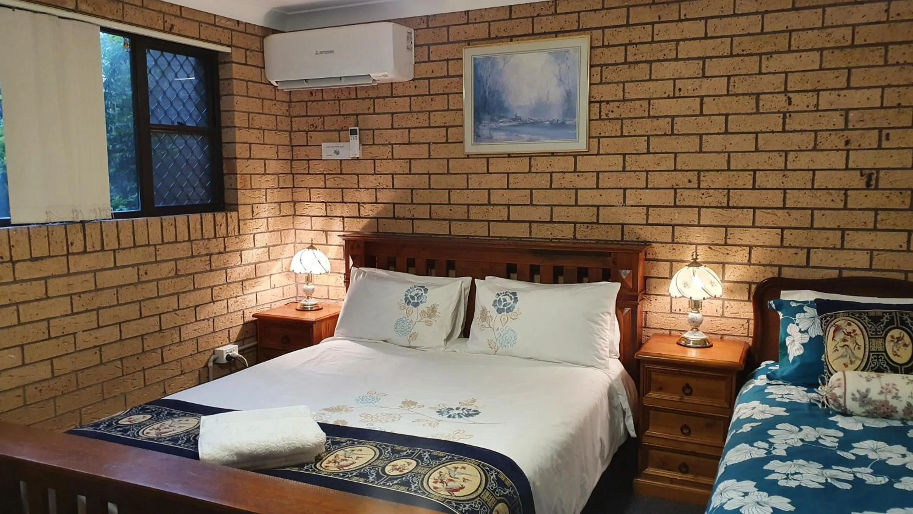 Bed in Gowrie Agapanthus