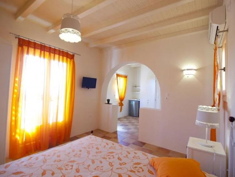 Bedroom, Bed in Ostria Village