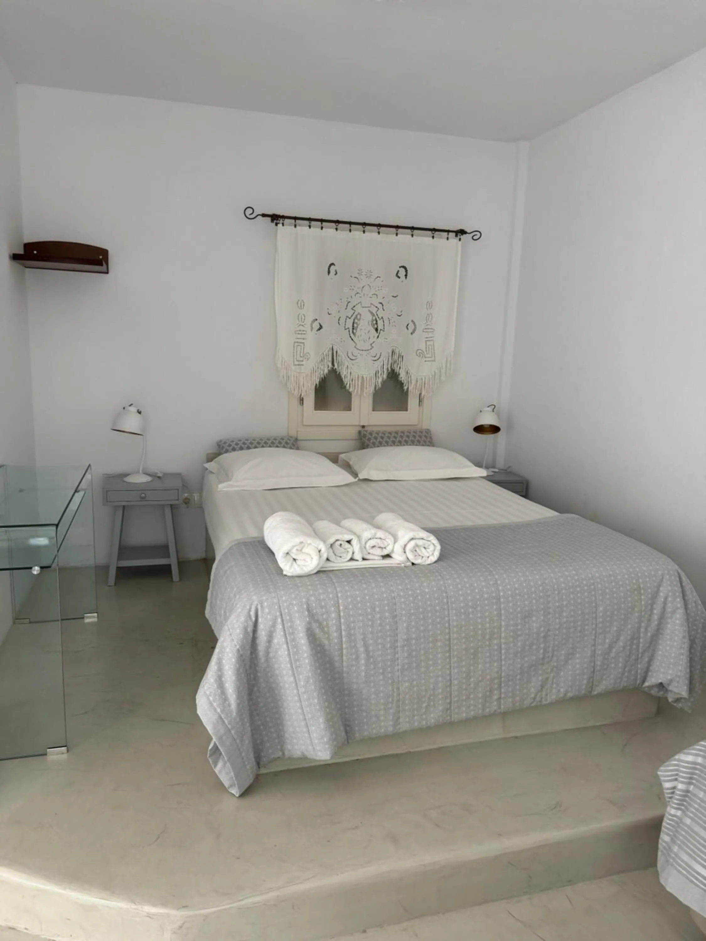 Bed in Ostria Village