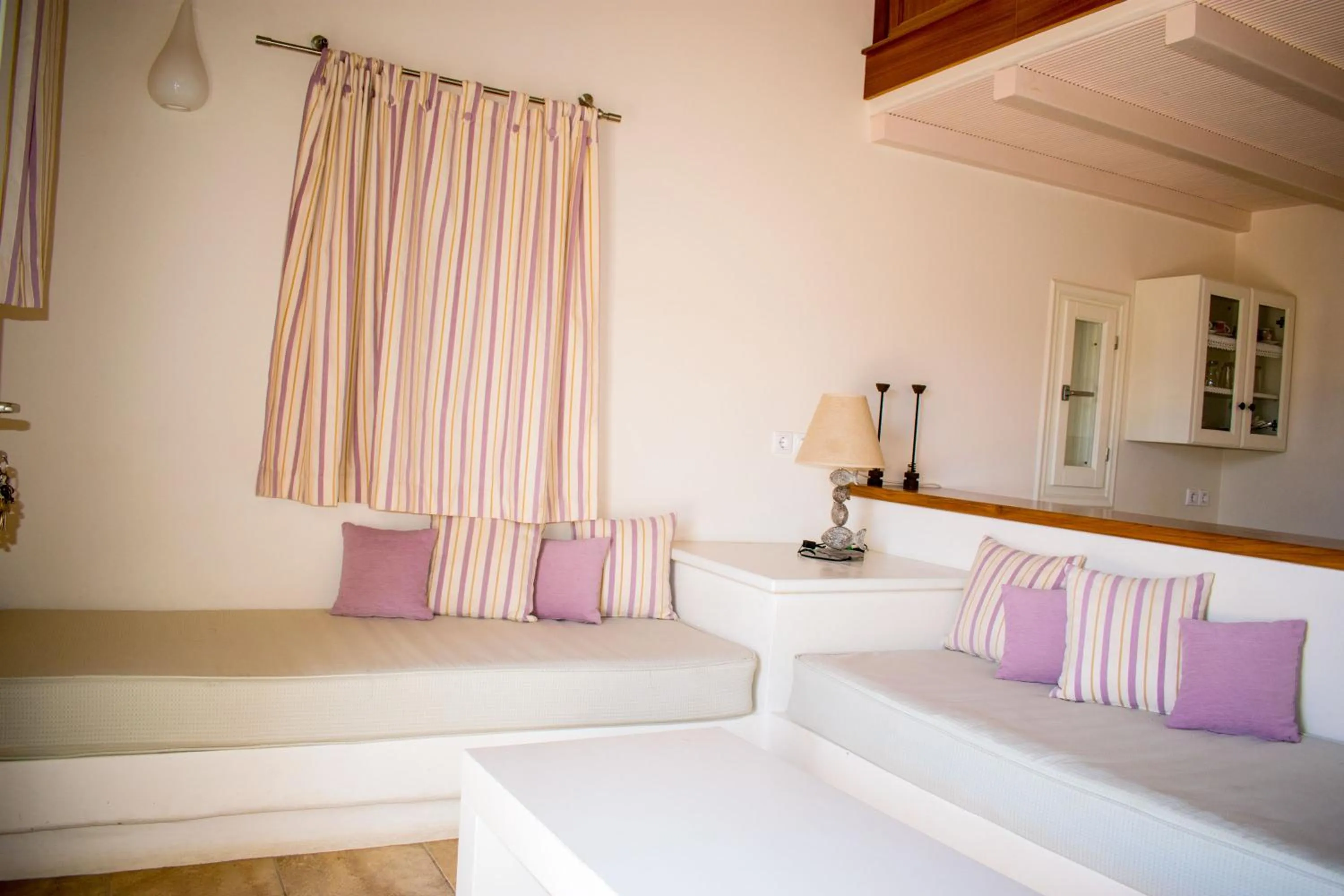 Bed in Ostria Village
