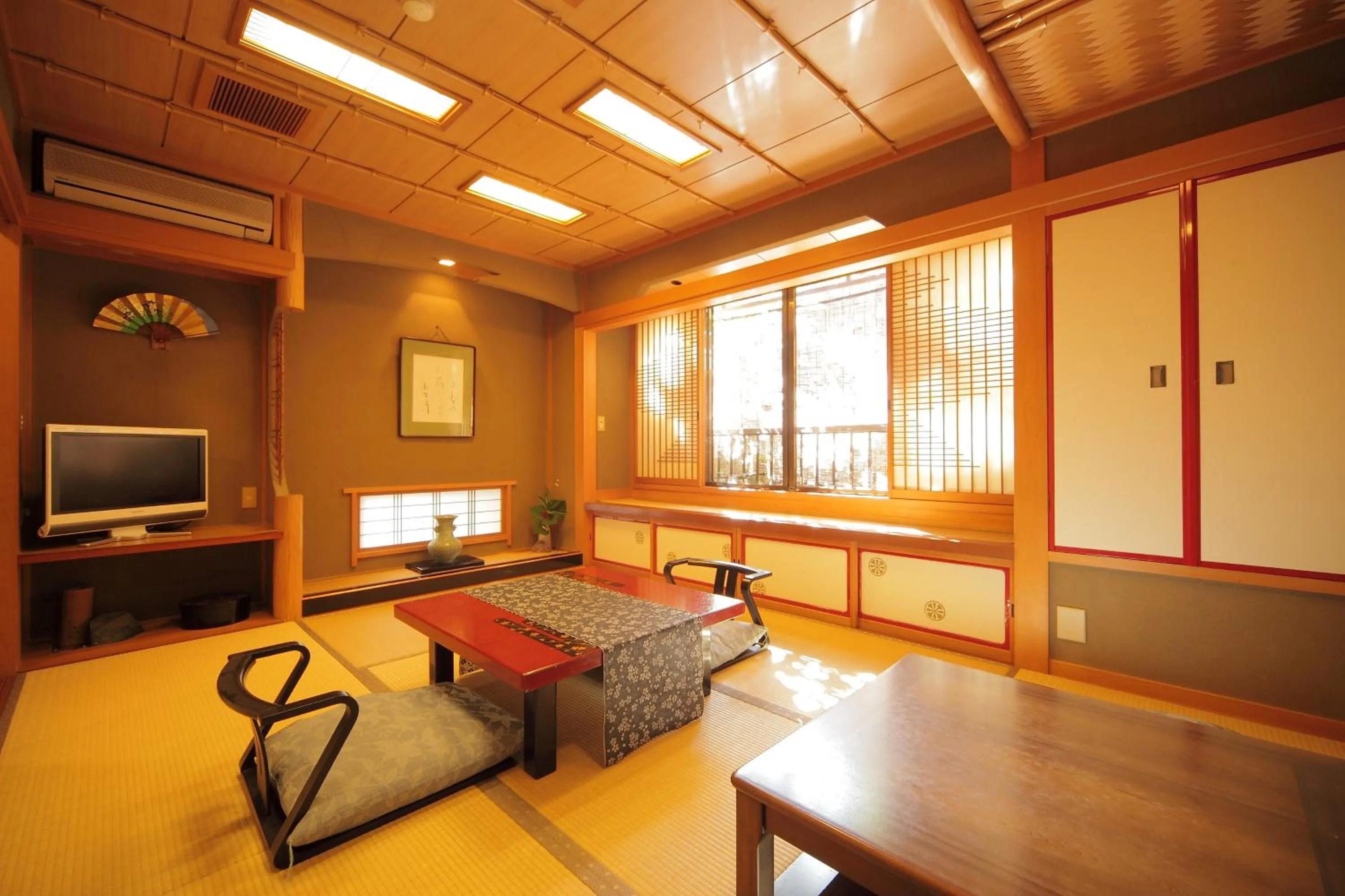 Photo of the whole room in Morizuya