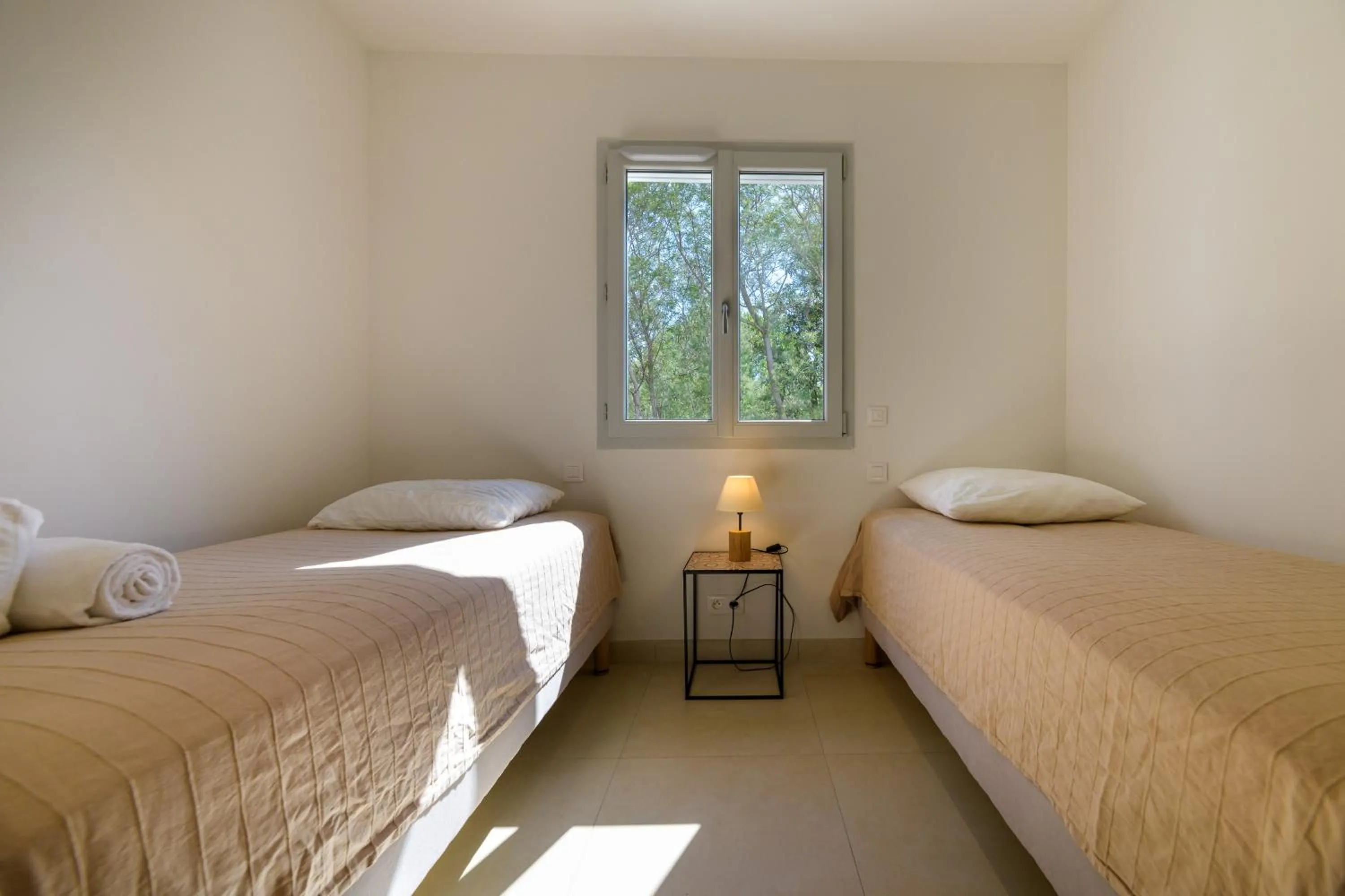 Bedroom, Bed in Les Pins de Santa Giulia