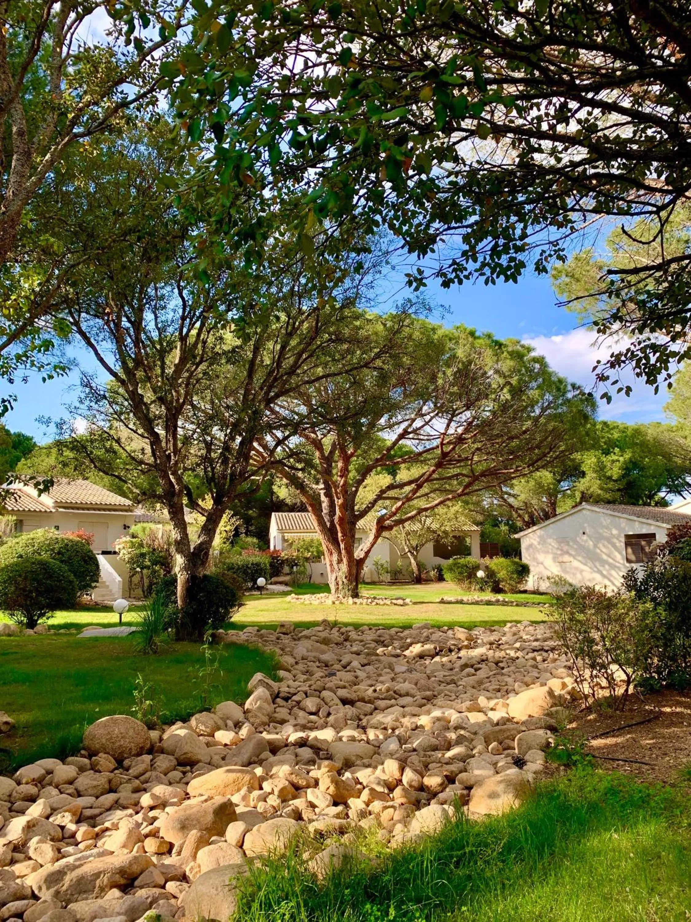 Garden in Les Pins de Santa Giulia