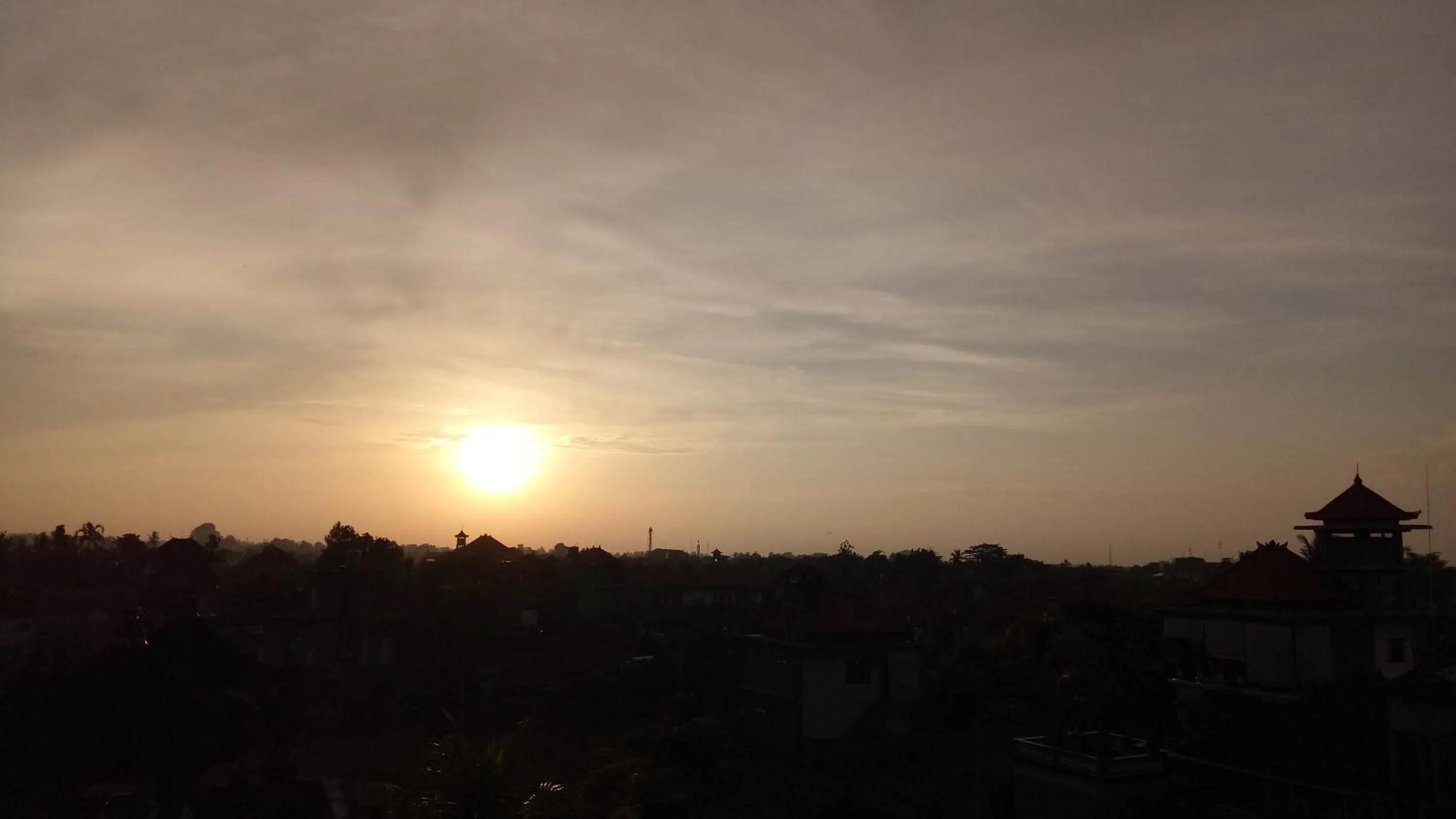 Property building in Hibiscus Cottages