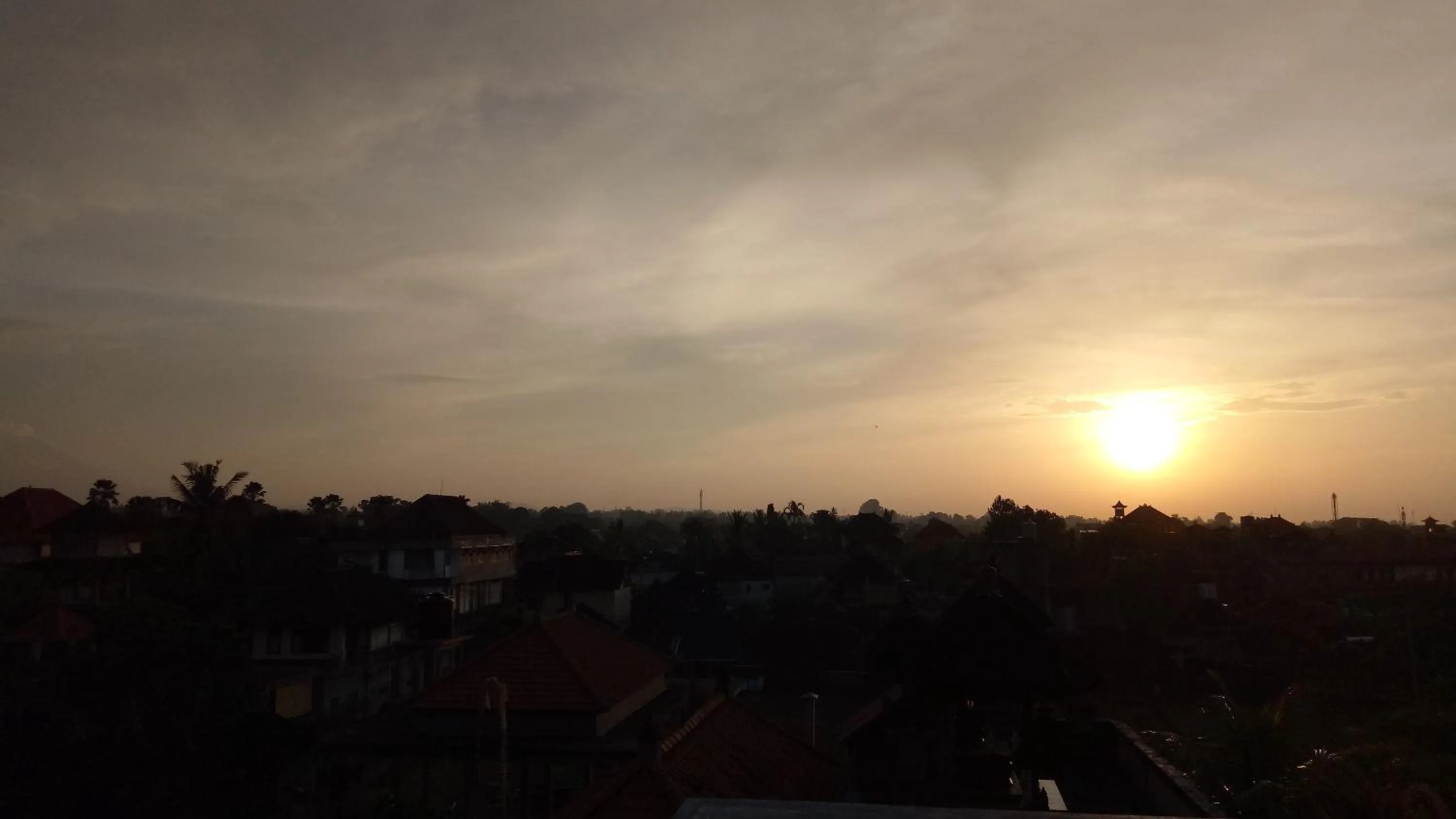 Property building in Hibiscus Cottages