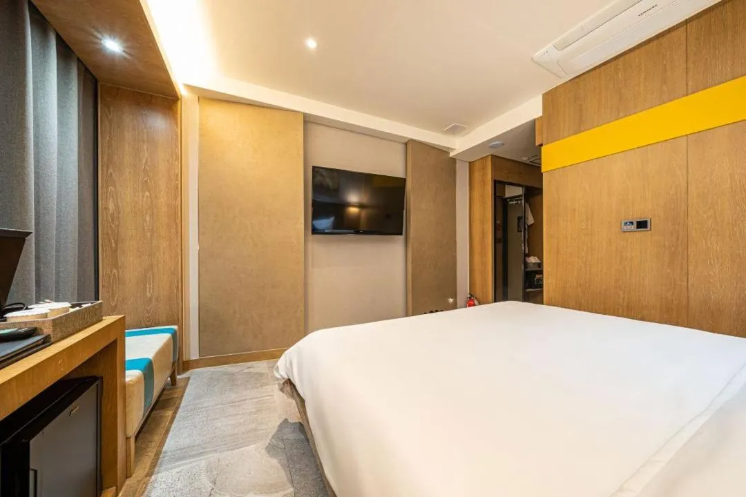 Bed in Hotel La Vue Foret