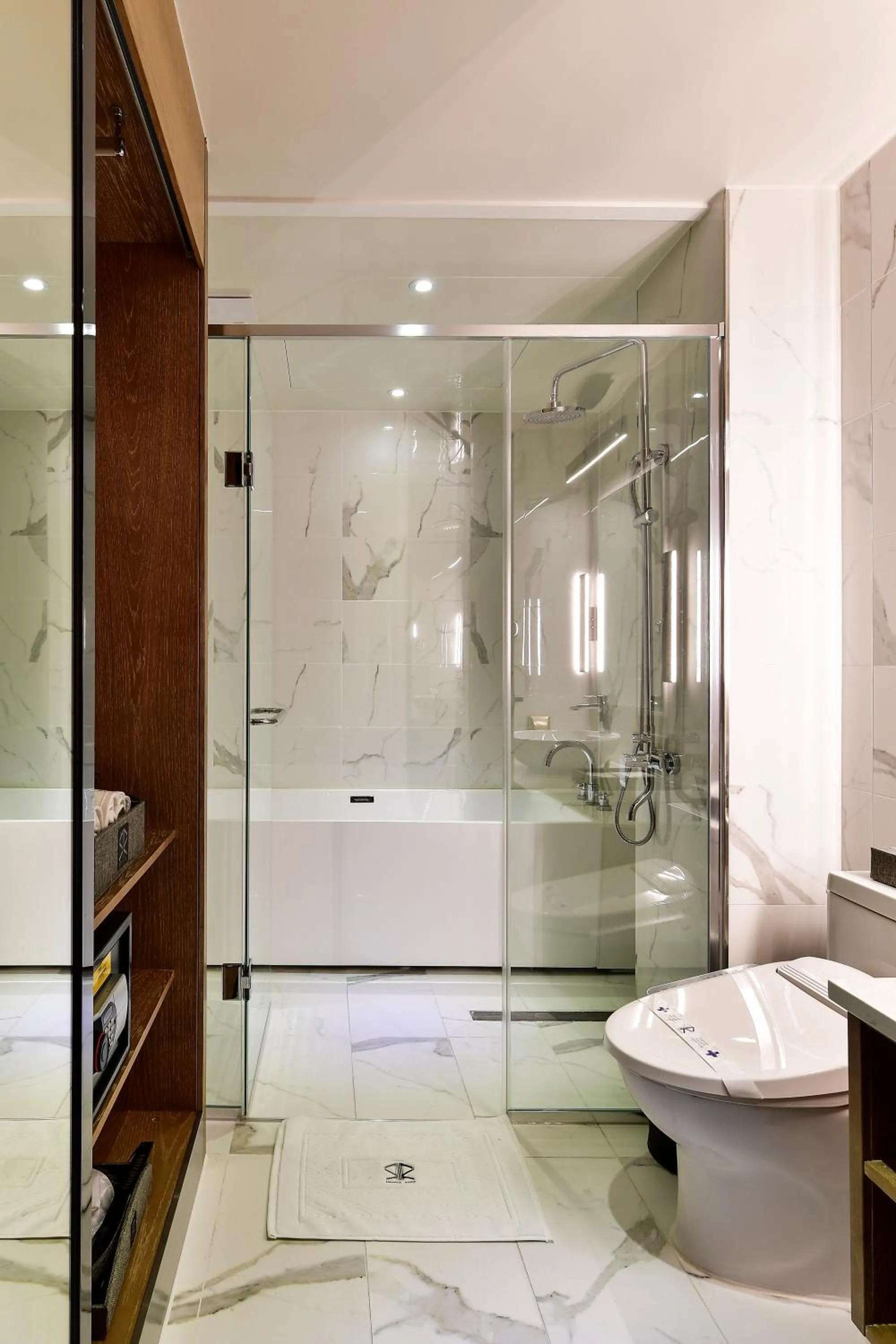 Bathroom in Hotel La Vue Foret