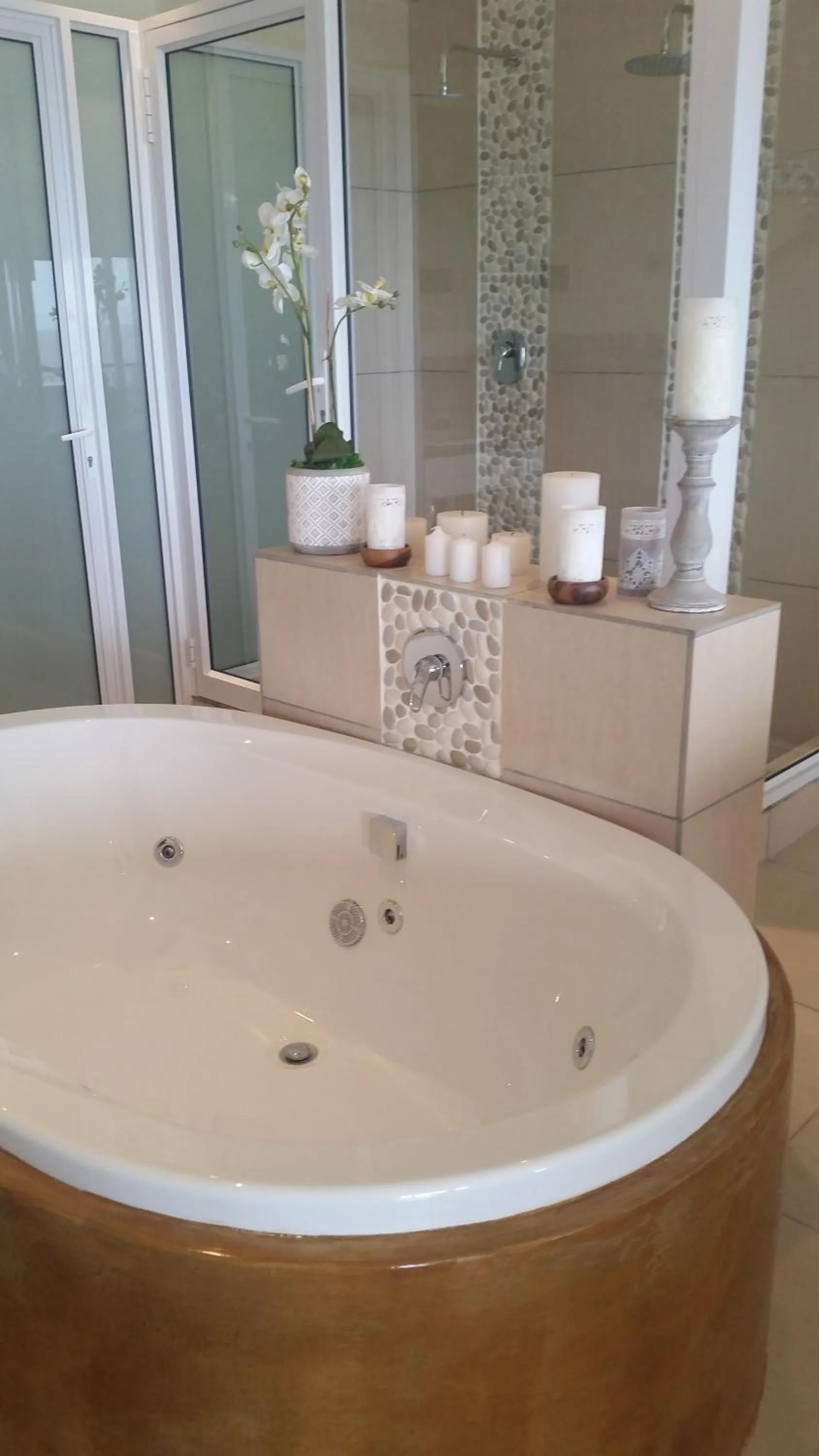 Bathroom in Umthunzi Hotel and Conference