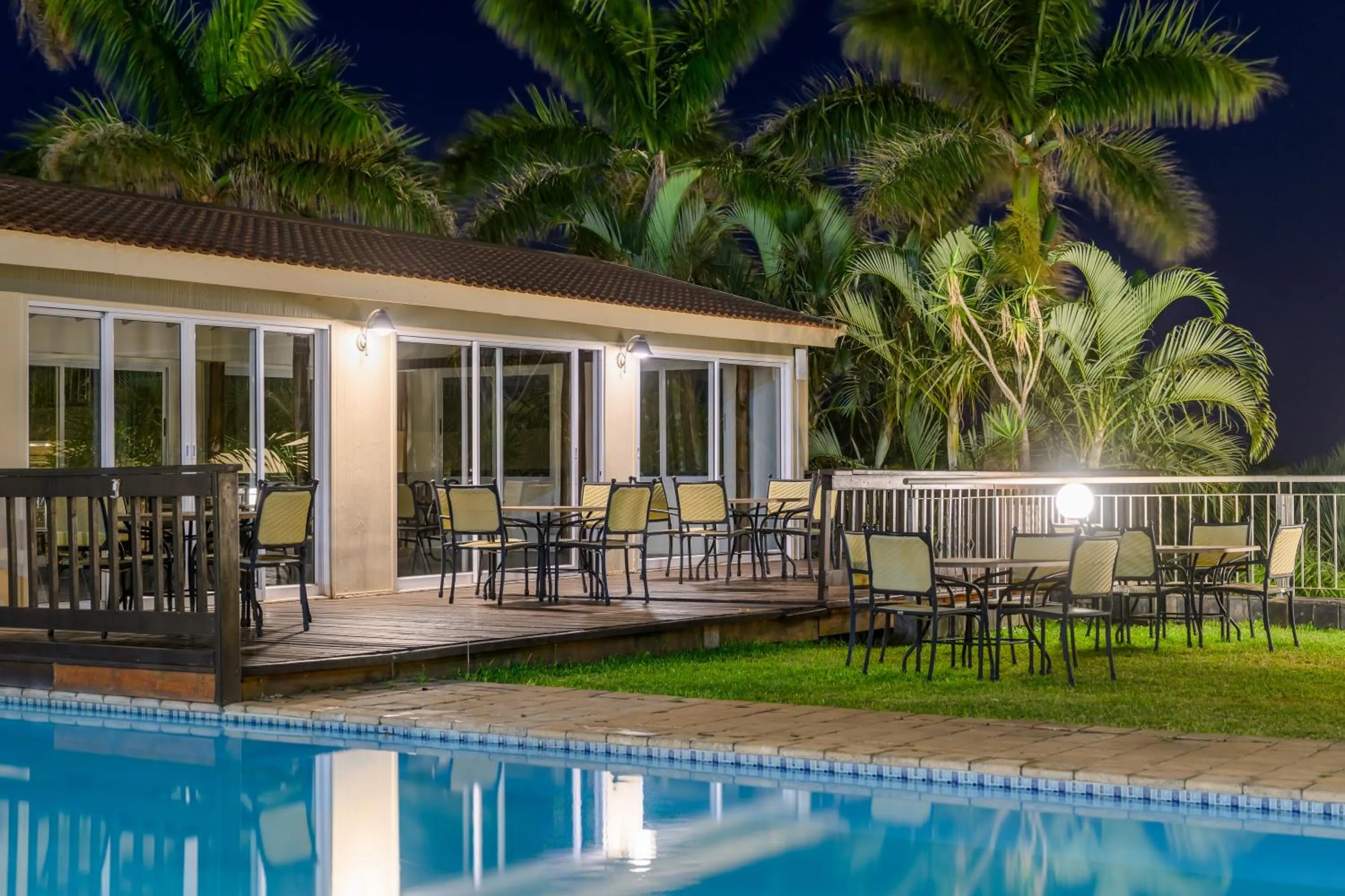 Garden in Umthunzi Hotel and Conference