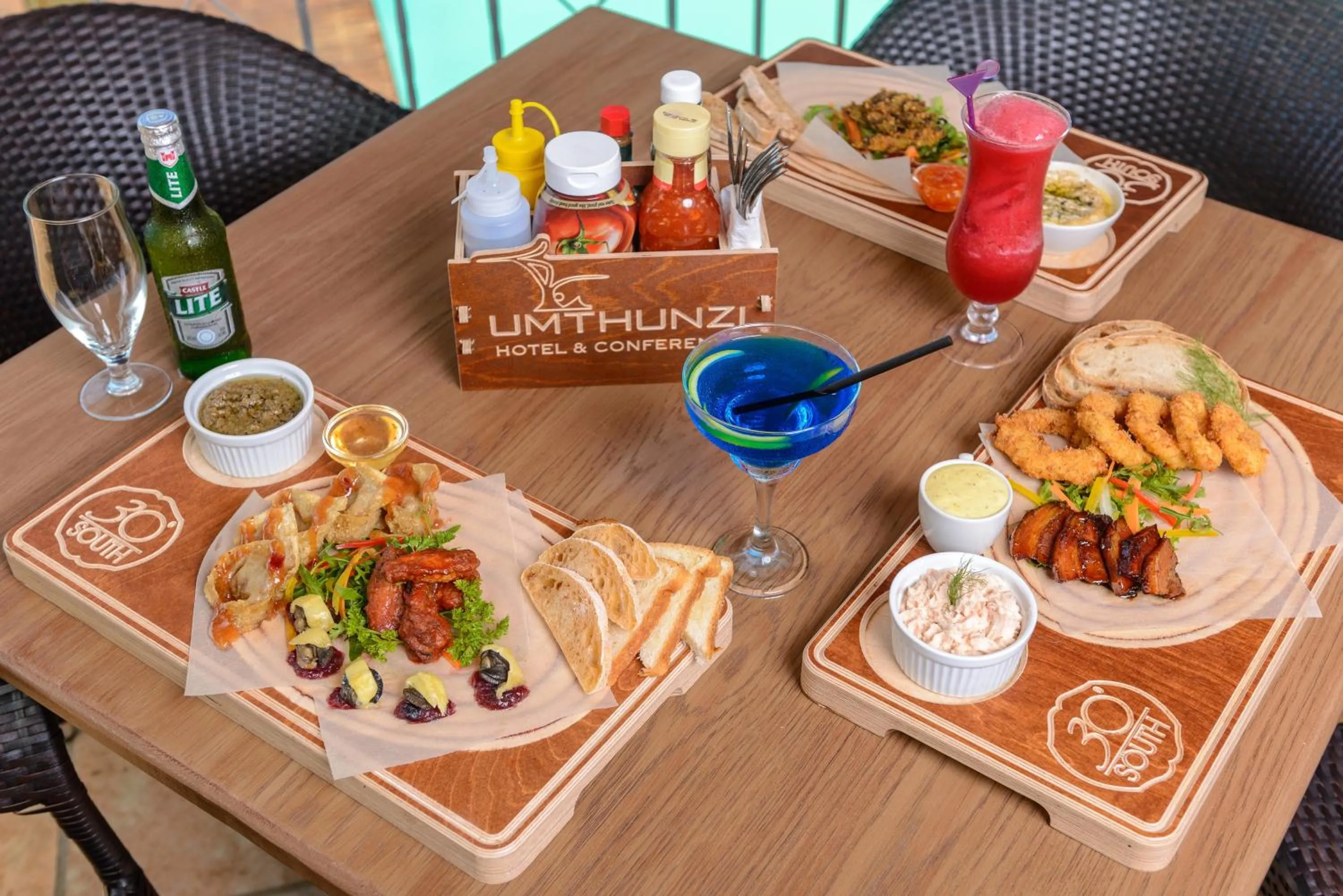 Food and drinks in Umthunzi Hotel and Conference