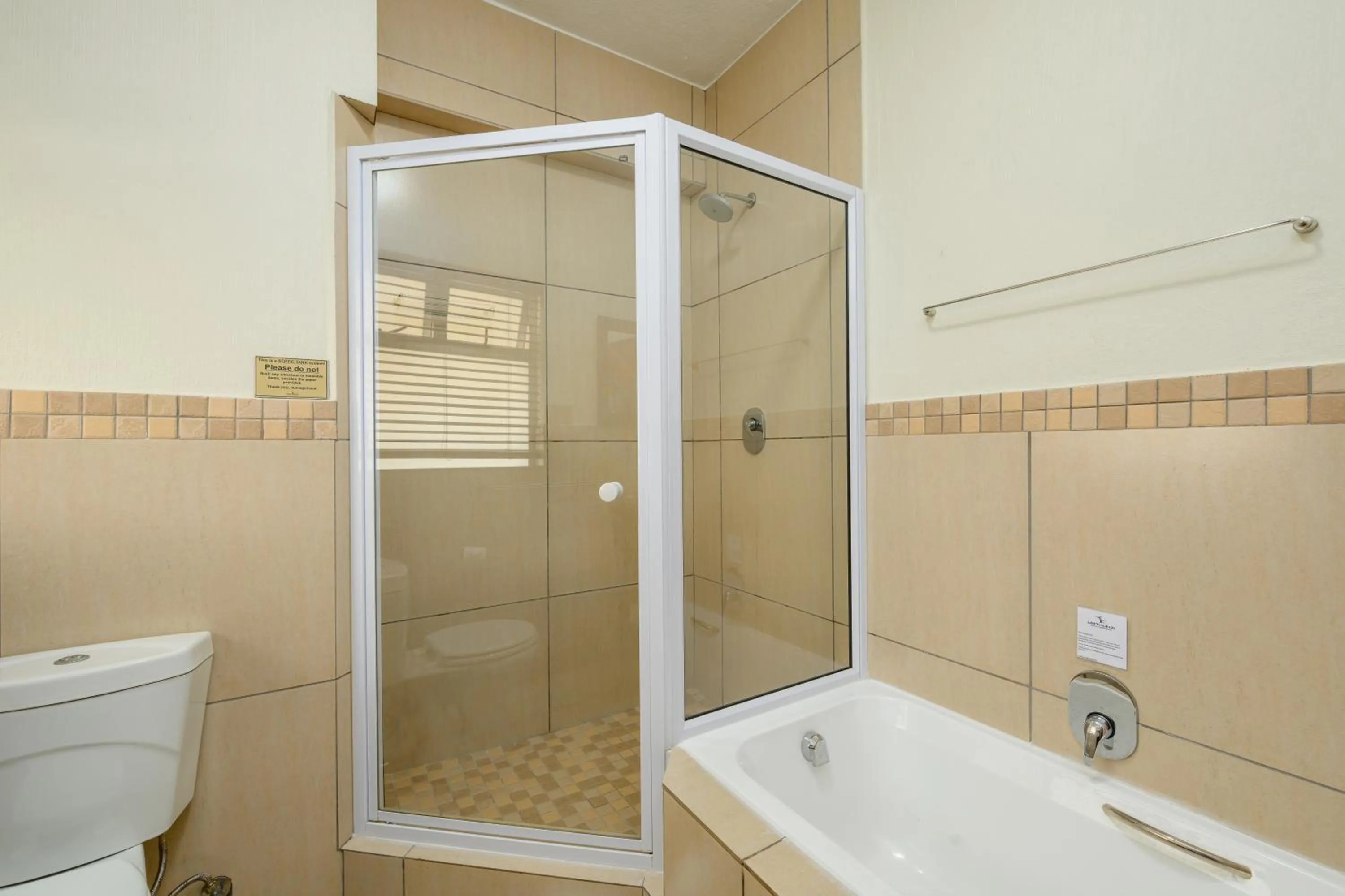 Bathroom in Umthunzi Hotel and Conference