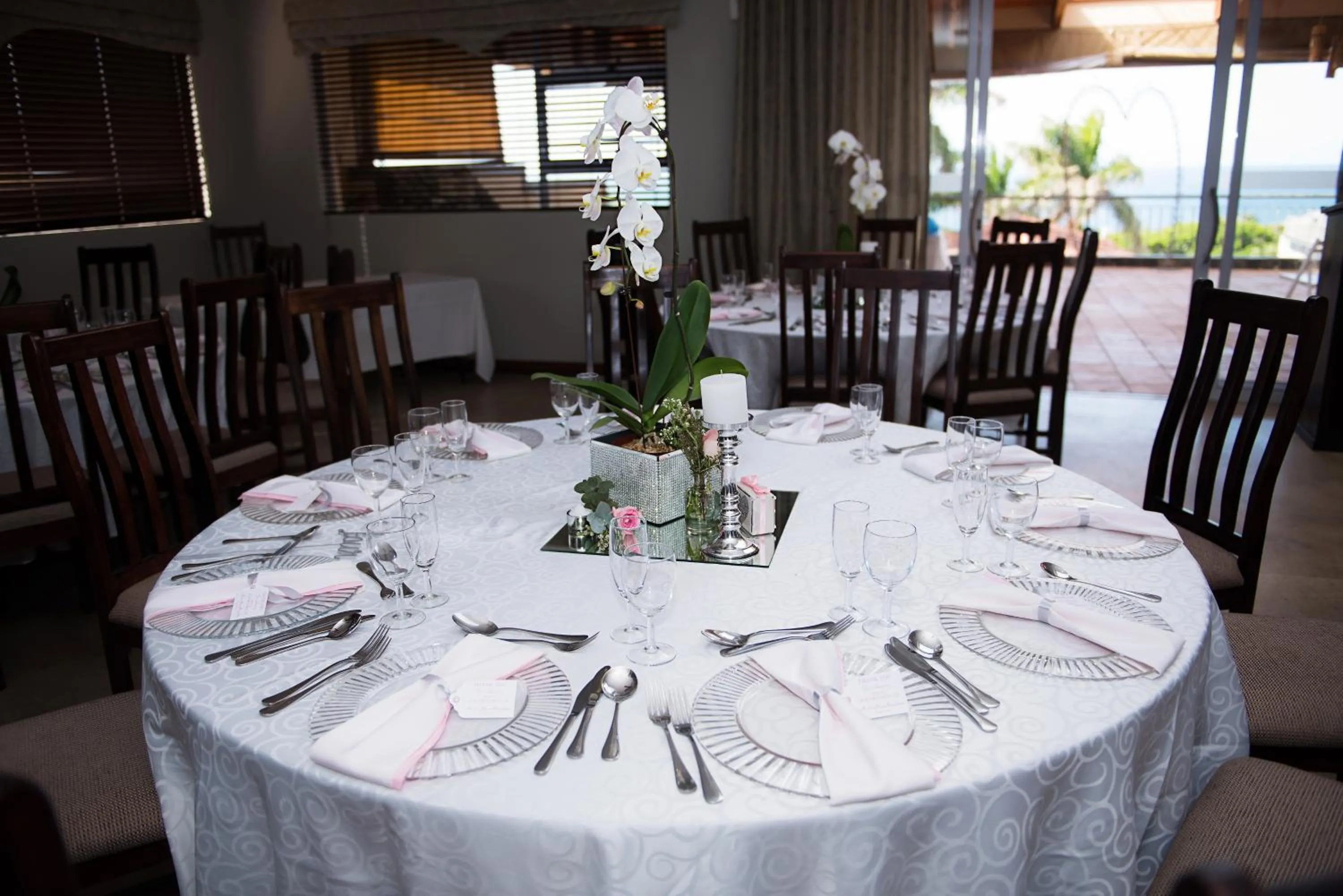 Food and drinks in Umthunzi Hotel and Conference