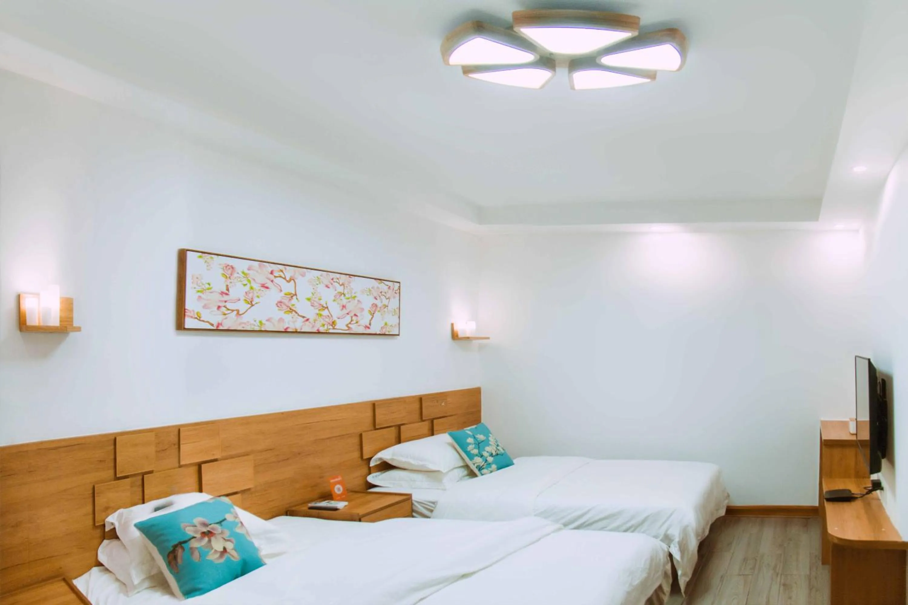 Bed in Zhangjiajie Tingyutang Little Yard