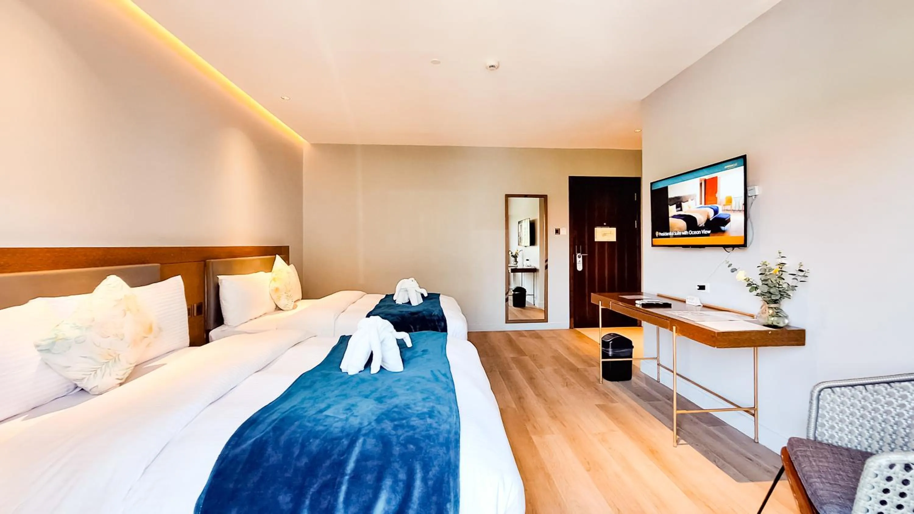 Bedroom, Bed in Pinnacle Boracay