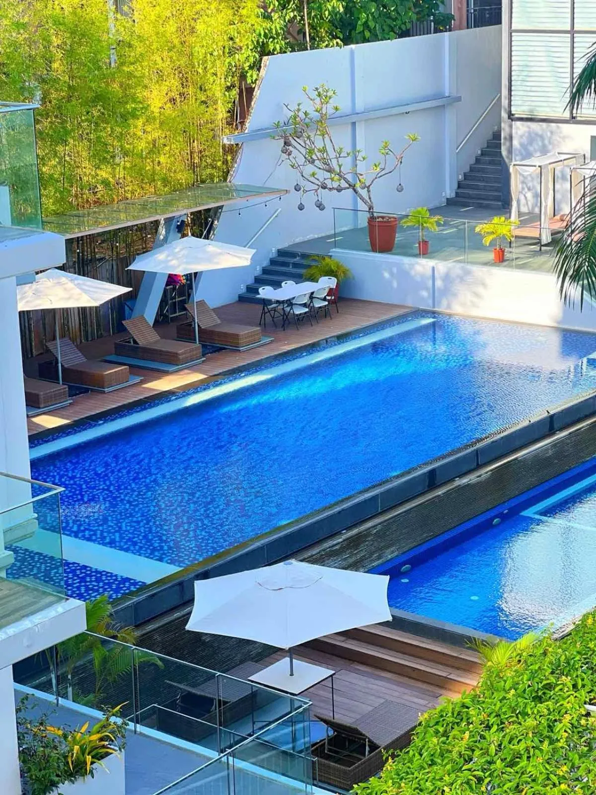 Swimming pool in Pinnacle Boracay