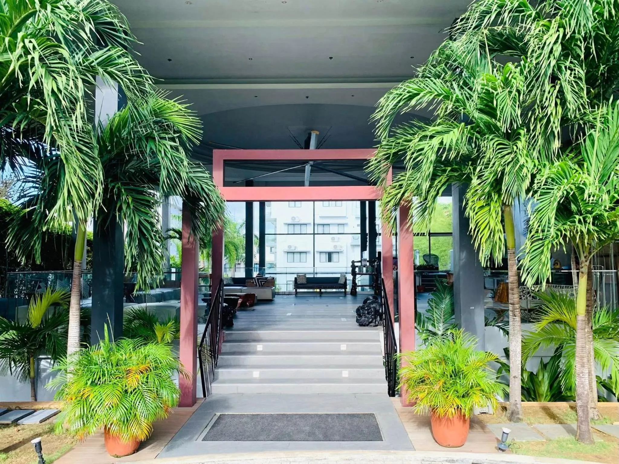Facade/entrance in Pinnacle Boracay