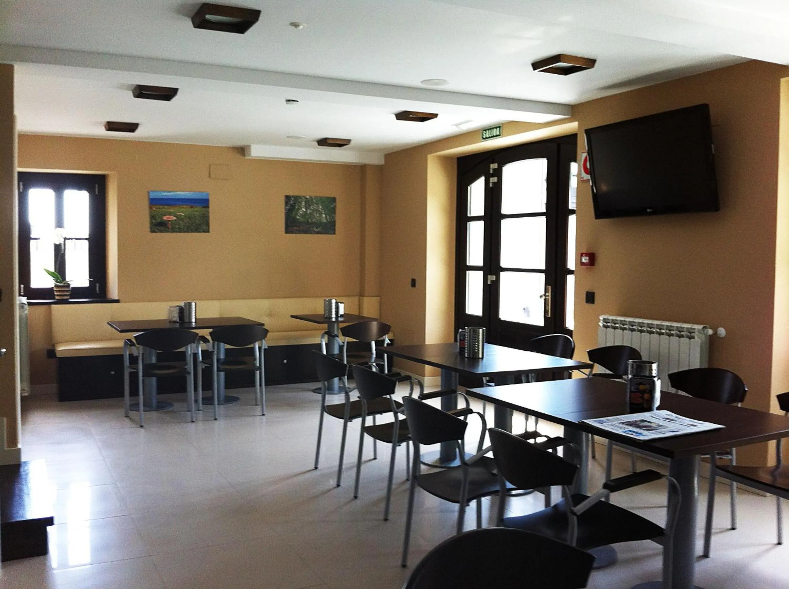 Restaurant/places to eat in Hotel Villa Marrón