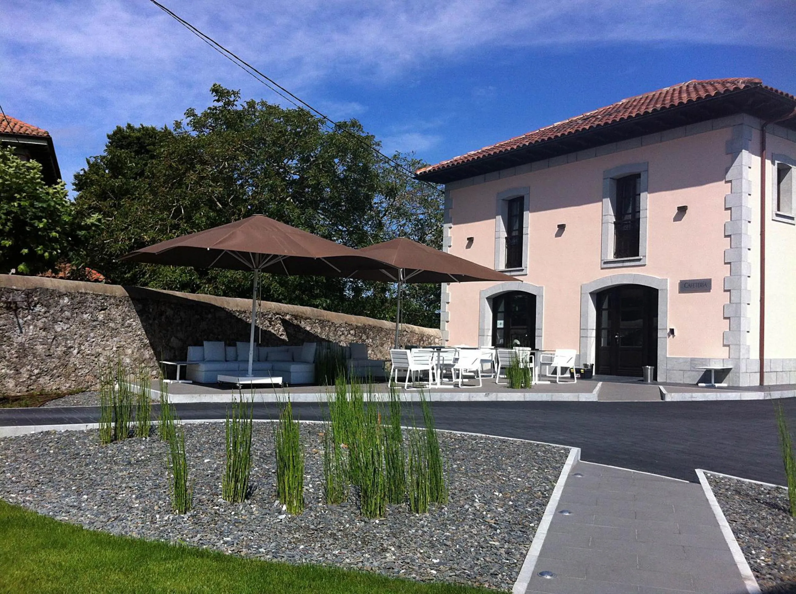 Day in Hotel Villa Marrón