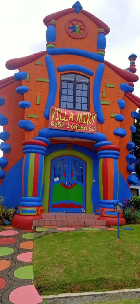 Villa Miky Kota Bunga Puncak Cianjur Bogor