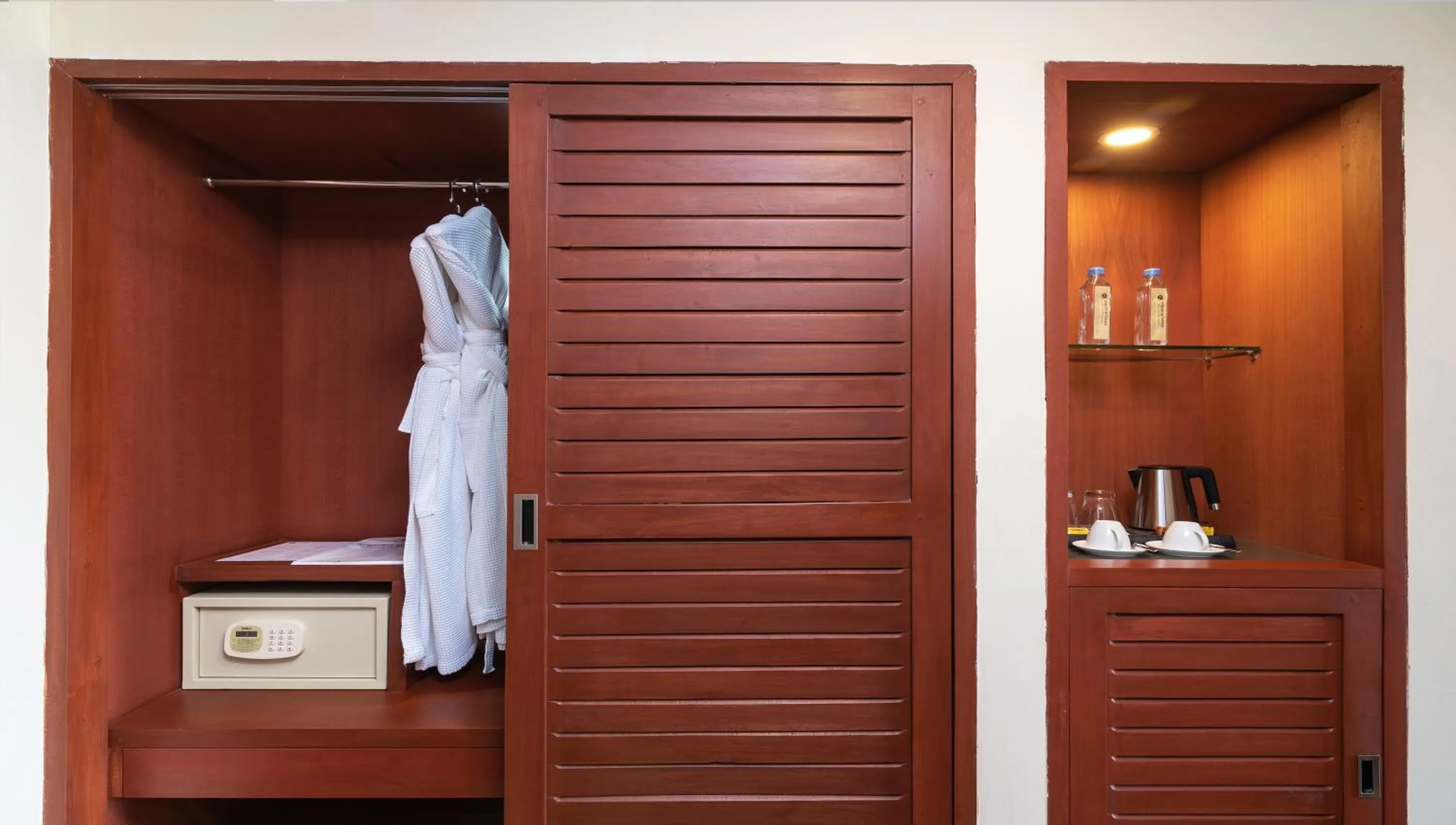 Bedroom in Hotel De La Renaissance