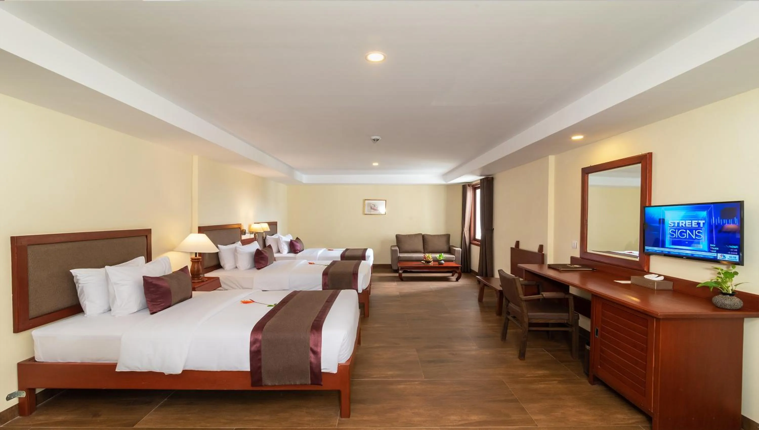 Bedroom, Bed in Hotel De La Renaissance