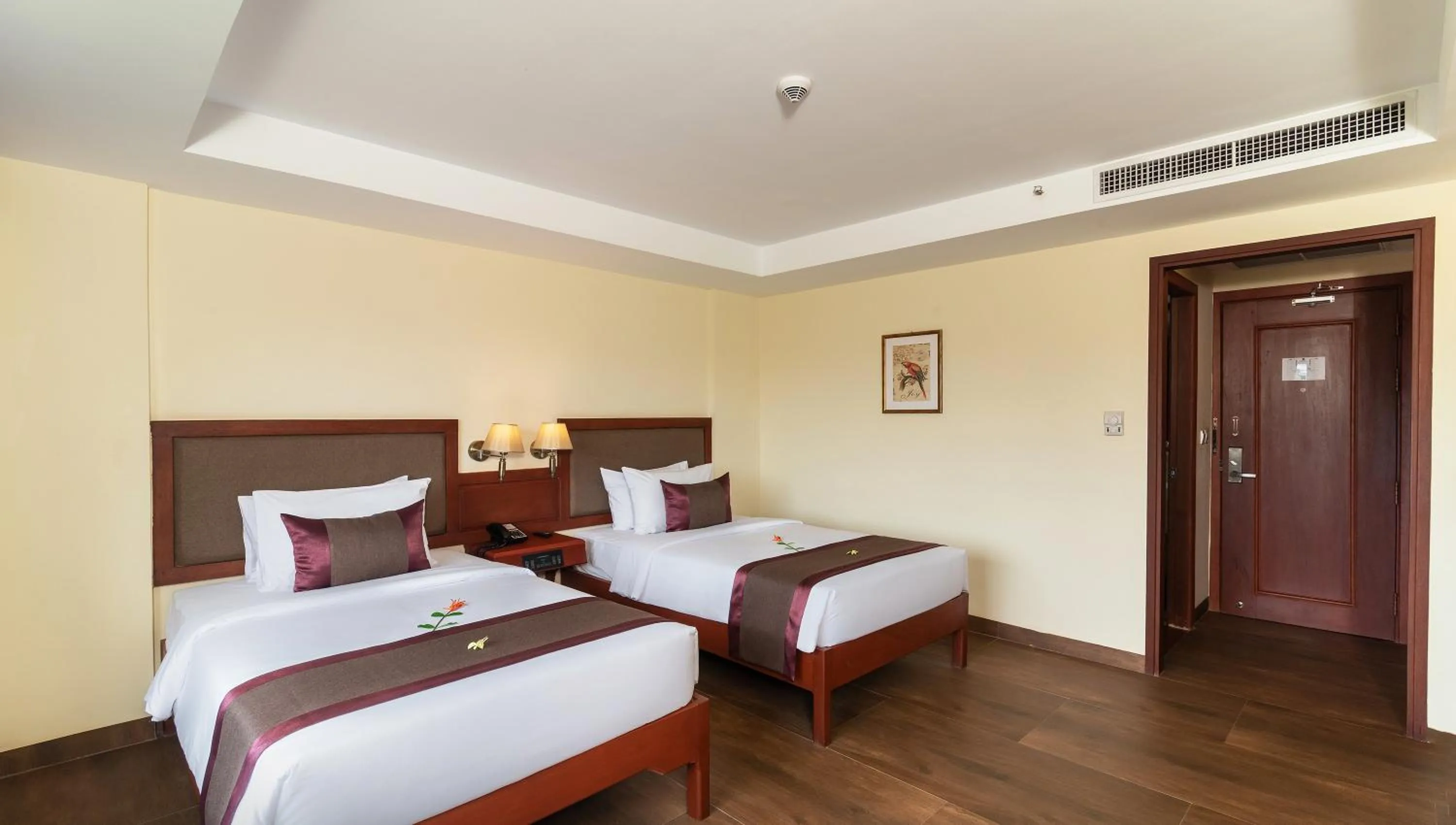 Bed in Hotel De La Renaissance