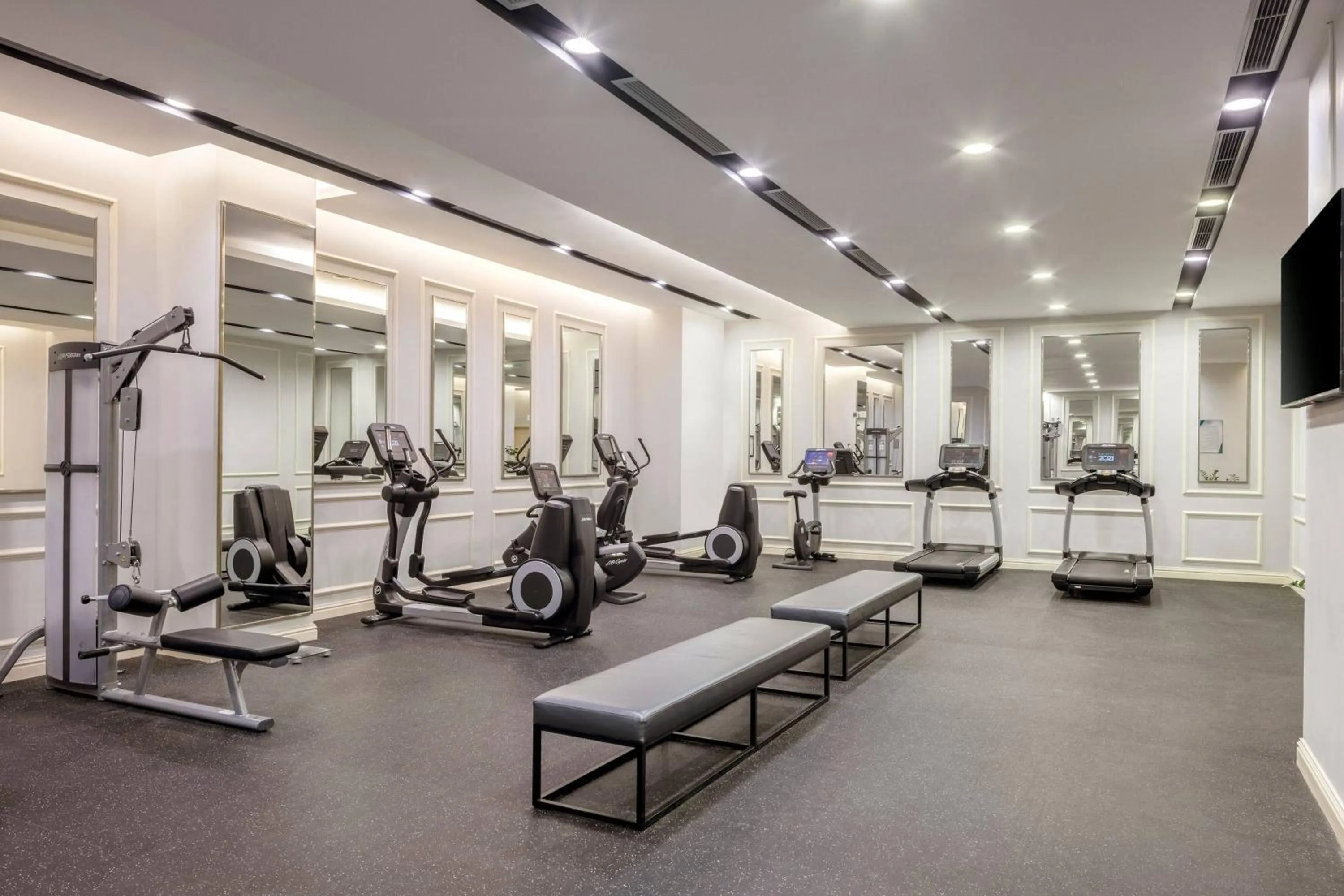 Fitness centre/facilities in Meliá Vinpearl Phu Ly