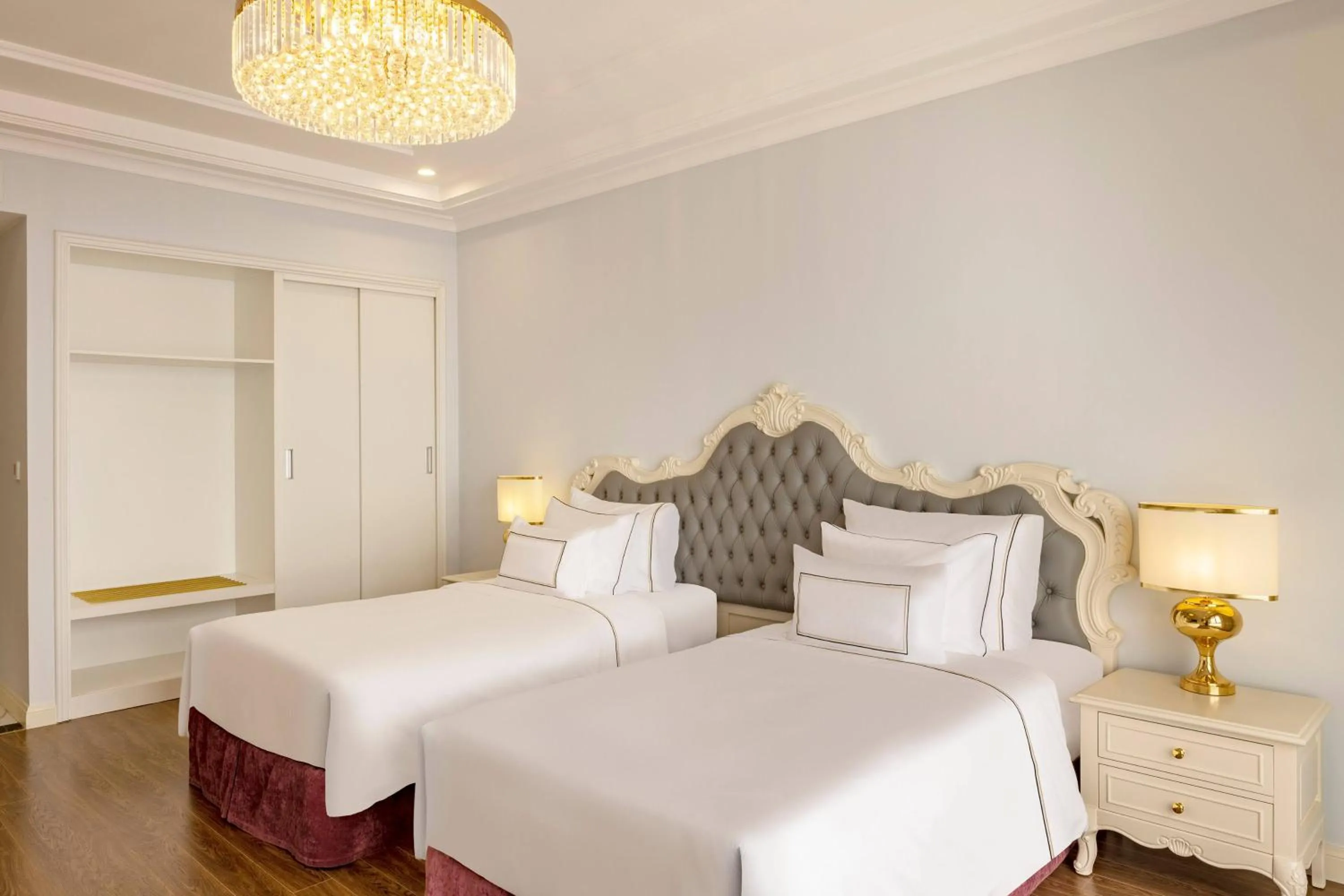 Bed in Meliá Vinpearl Phu Ly